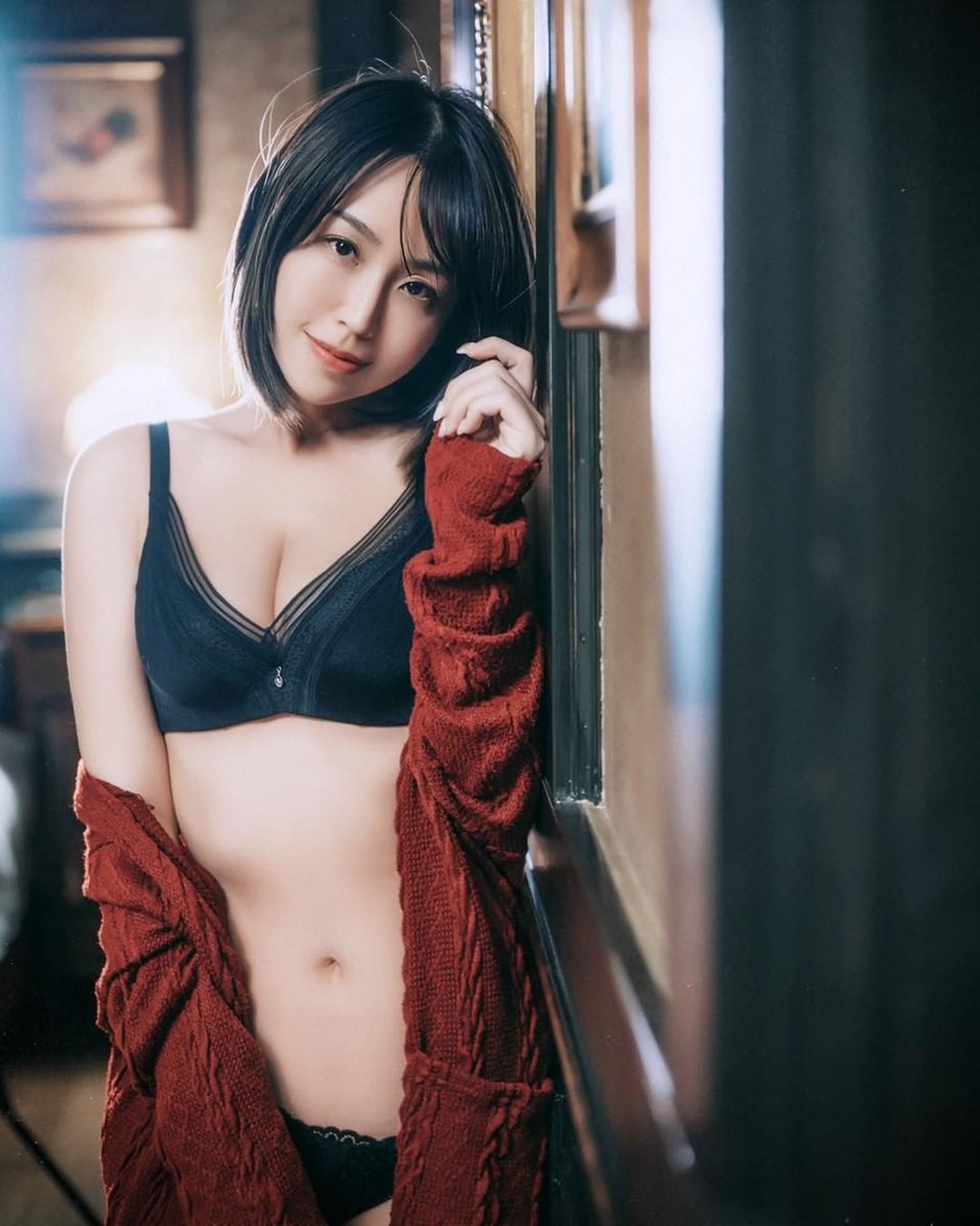 清新妹子希希CC「透視開胸V」太正點,小露圓乳深溝全場最辣!-第1章-图片5