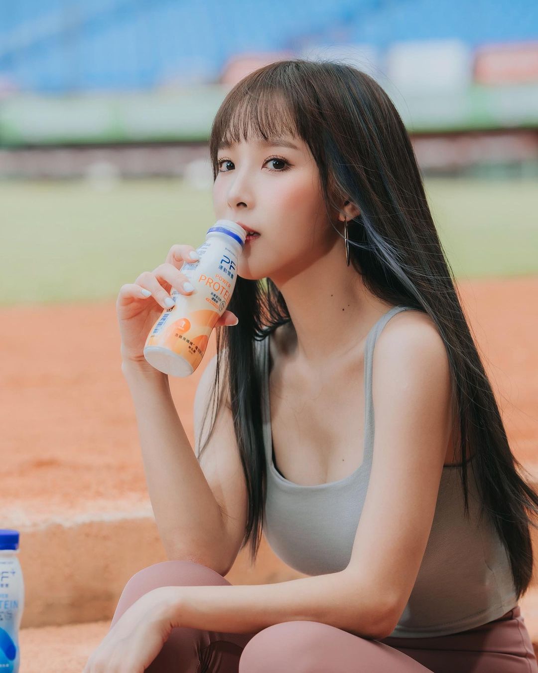 Long legs sister Rina's body is too violent, can be sweet and spicy!
