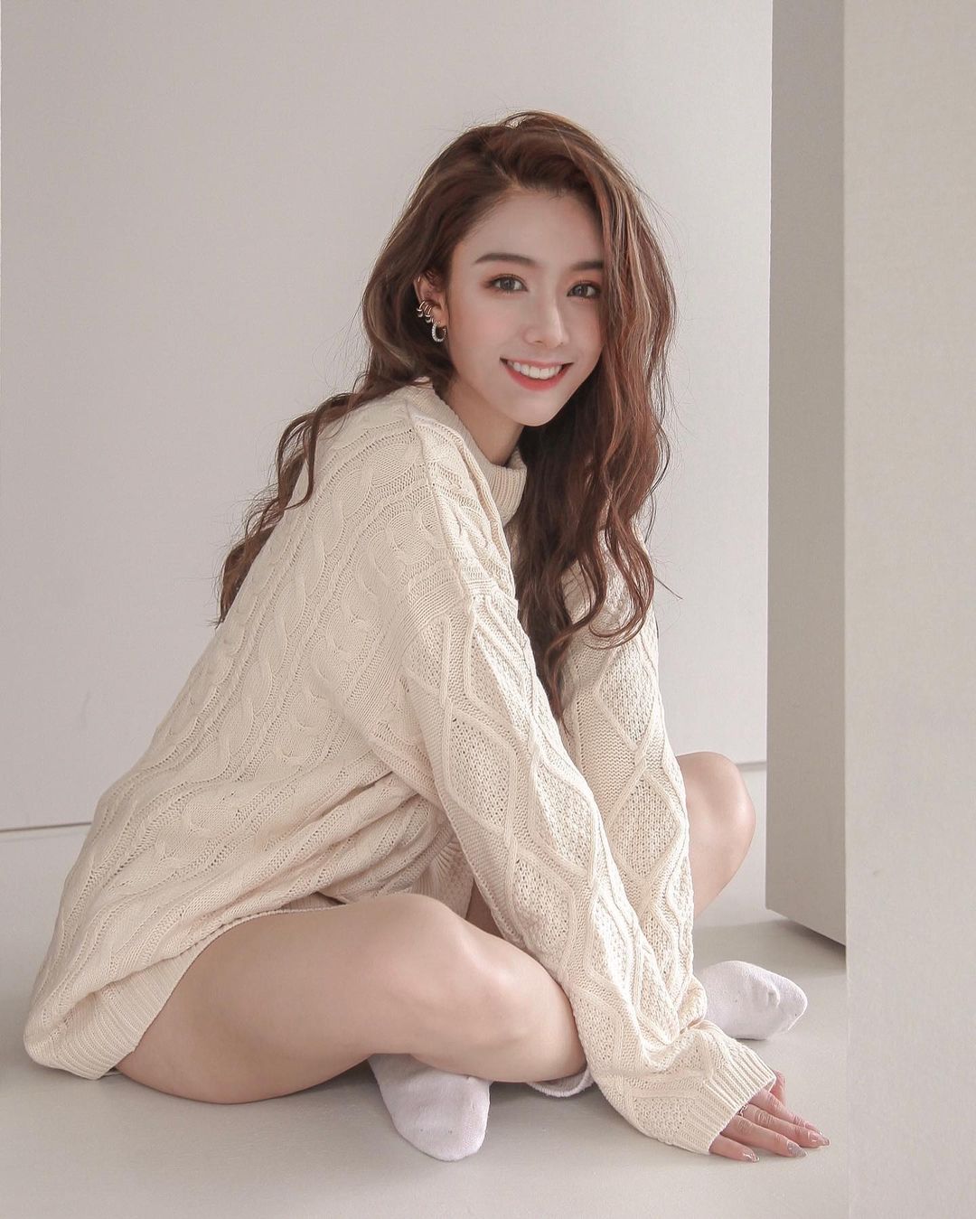 性感甜心王以甯完美笑容外加火辣身材讓人瞬間戀愛!解放「雪乳視角」辣翻了!-第1章-图片9