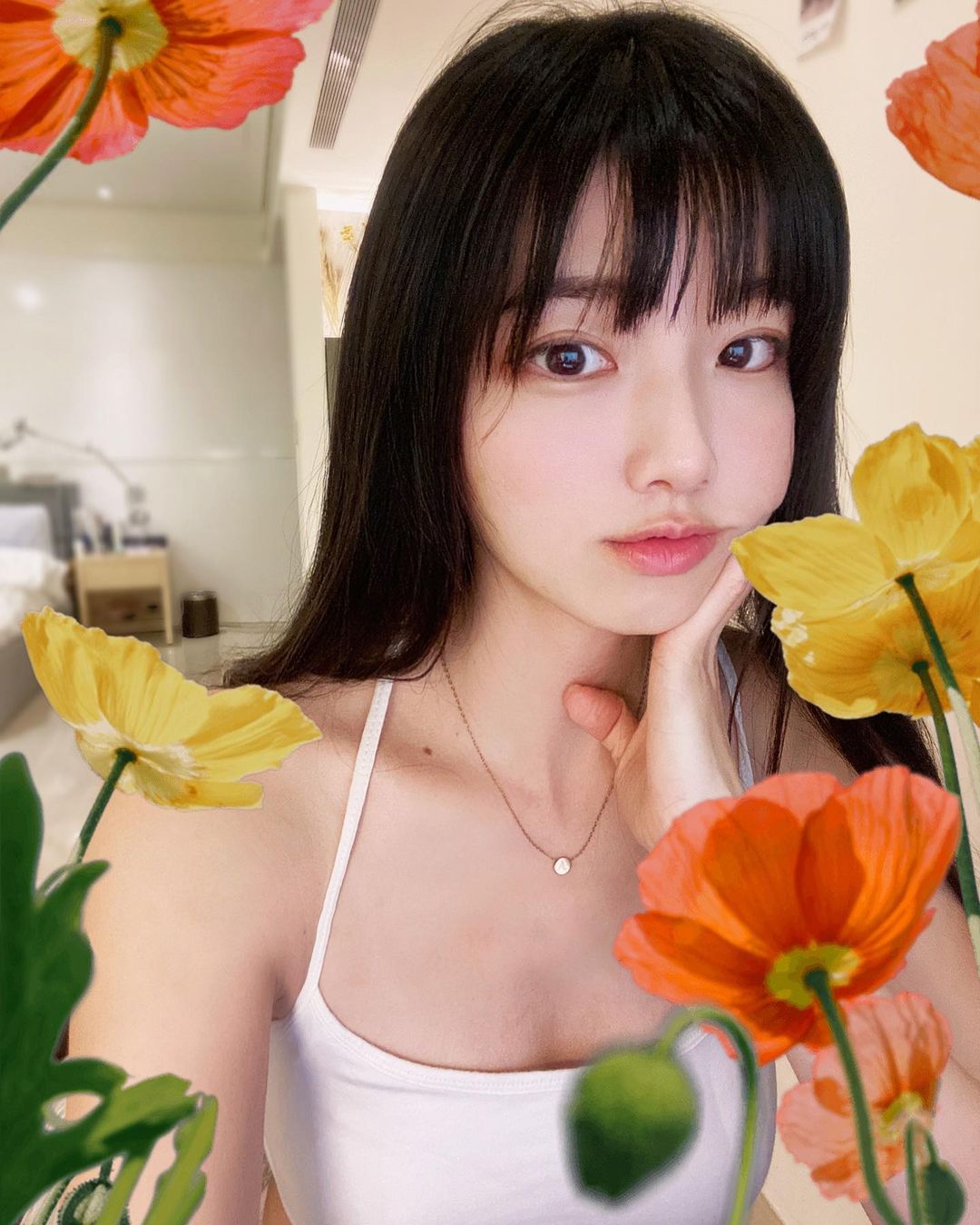 超巨乳妹「林巧子」豐滿巨乳太撩人,海量性感美照真的太噴血了!-第1章-图片8