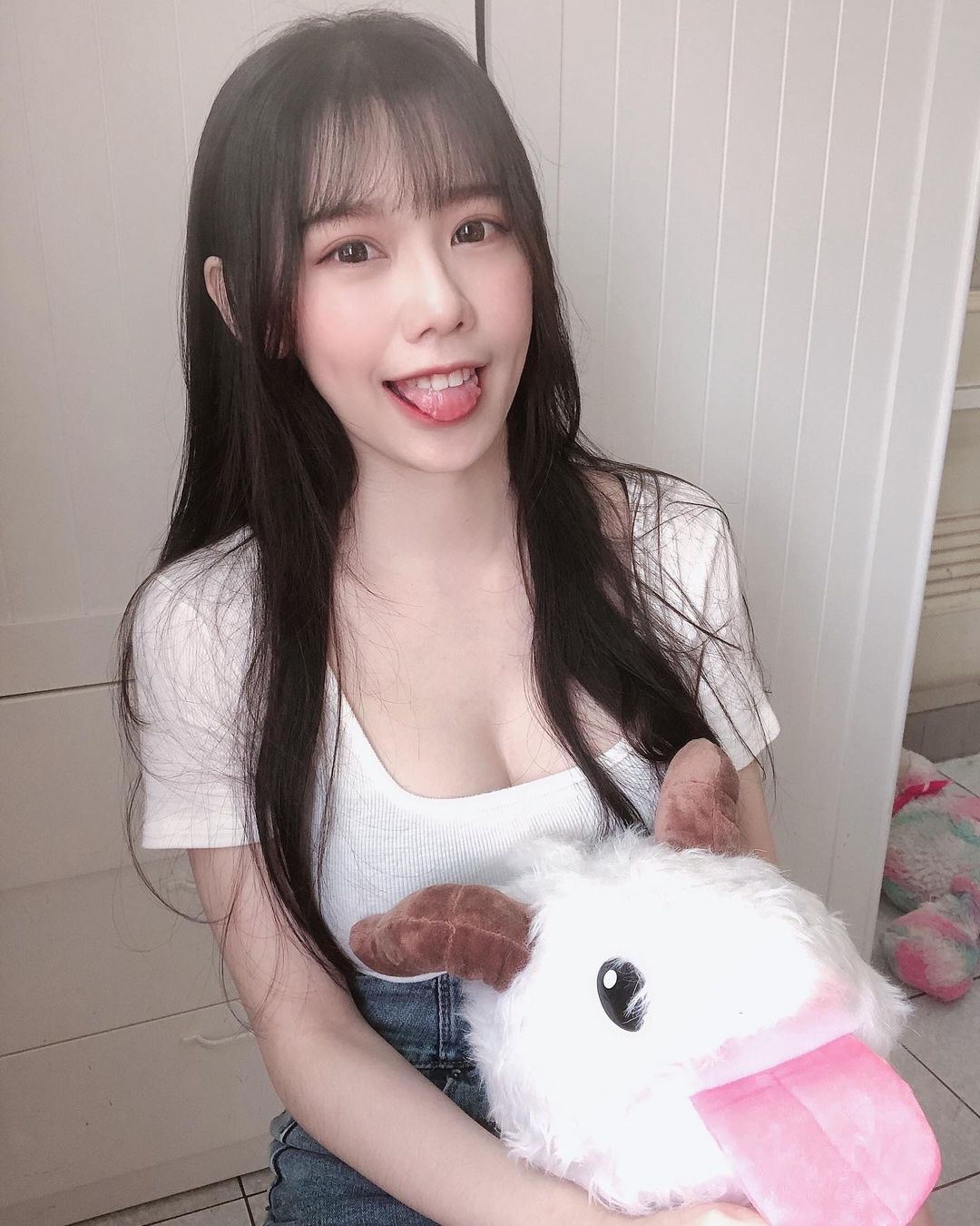 皮皮絕美顏仙氣十足「邪惡美乳」讓粉絲都好心動!氣質笑容與緊緻身材完美搭配-第1章-图片4