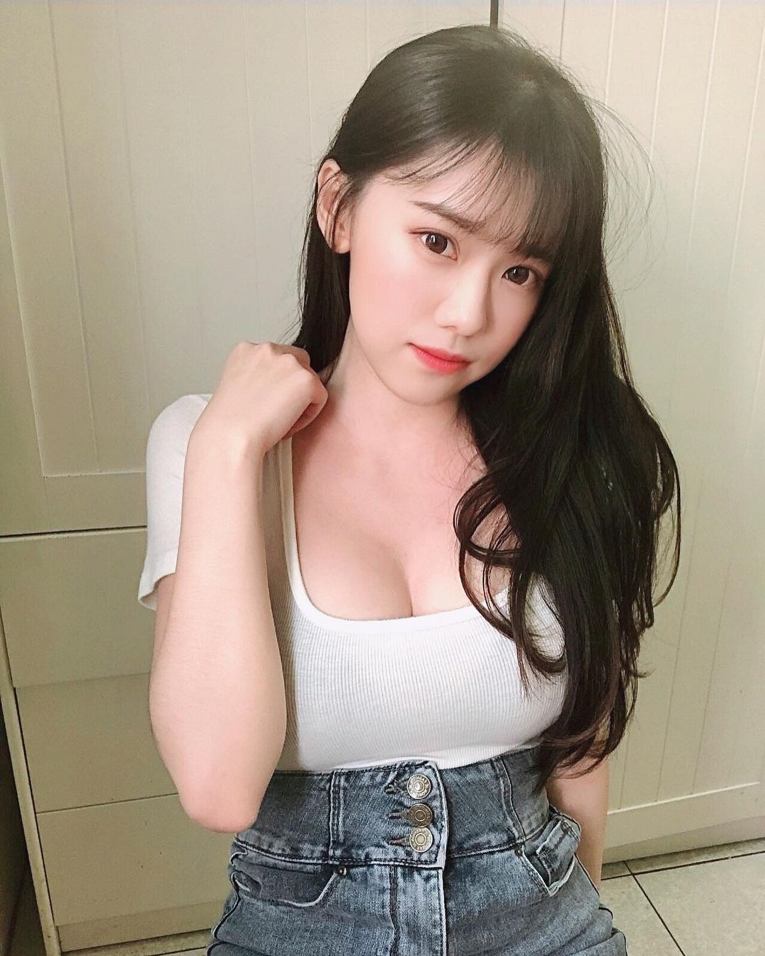 皮皮絕美顏仙氣十足「邪惡美乳」讓粉絲都好心動!氣質笑容與緊緻身材完美搭配-第1章-图片2