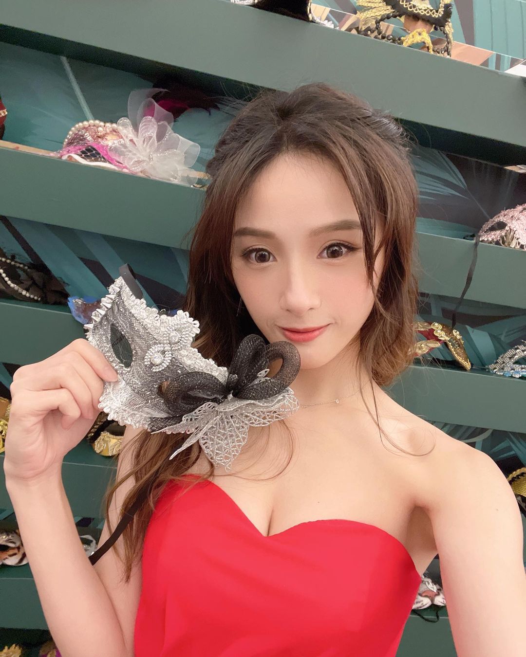 空靈妹子君白畫面太美看到停不下來! 完全沒辦法專注的直視雙眼!-第1章-图片10