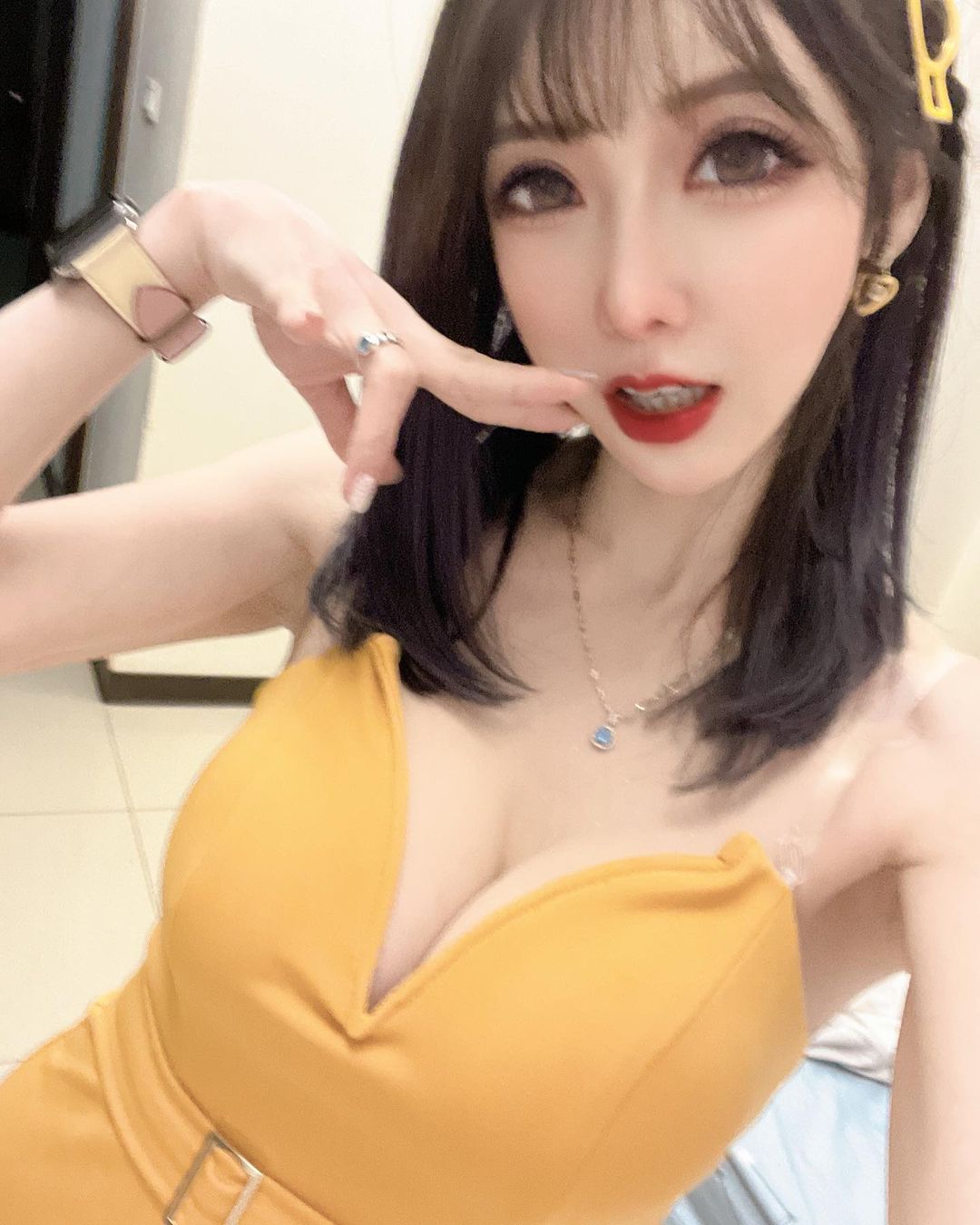 葉語晞「渾圓雙峰挺出」到辣爆表!胸前大乳量檔不住,看得人心癢難耐!-第1章-图片8