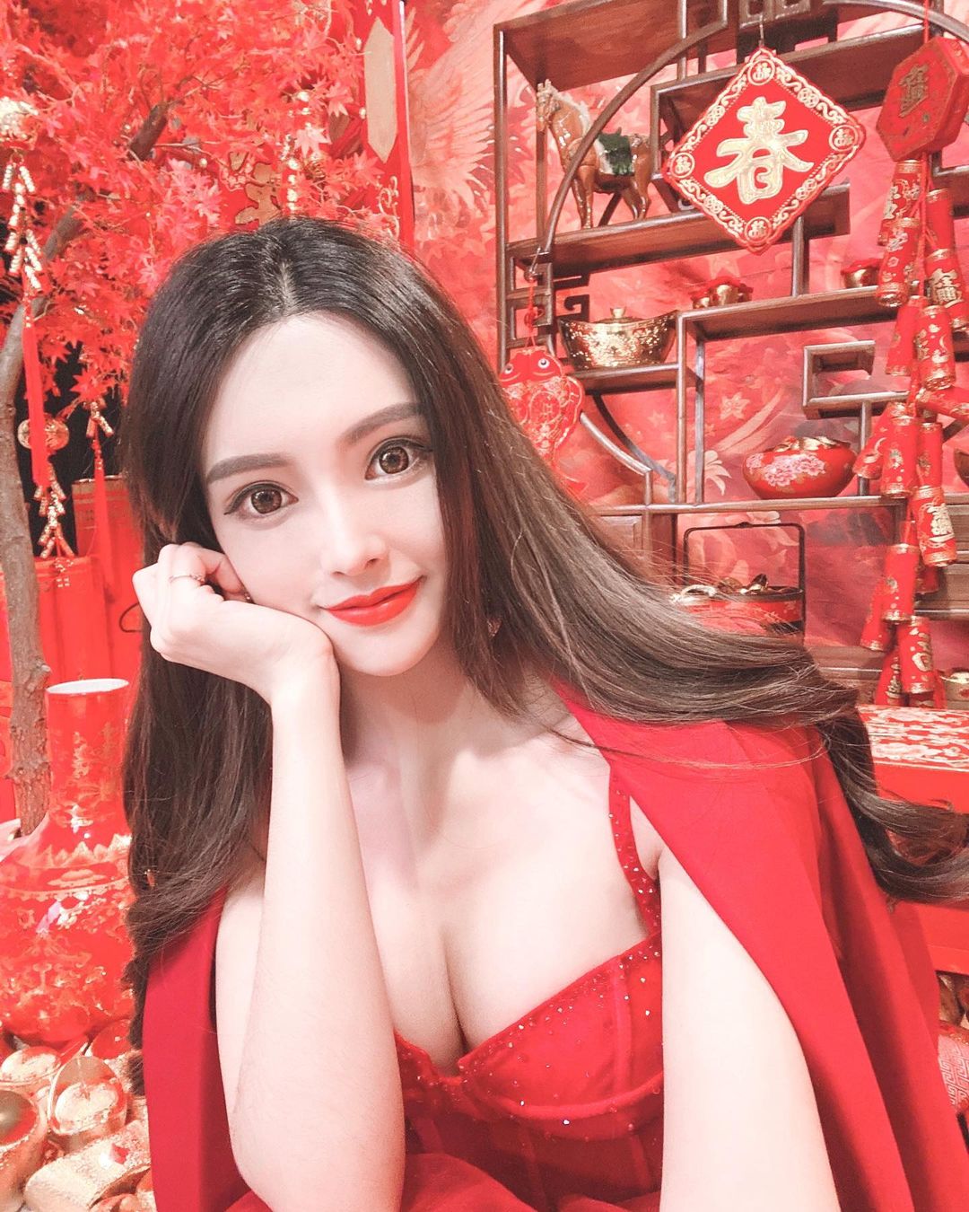 高顏值正妹莊舒潔「白嫩美乳」真的好辣!甜美的「氣質外型」讓人超想戀愛-第1章-图片1