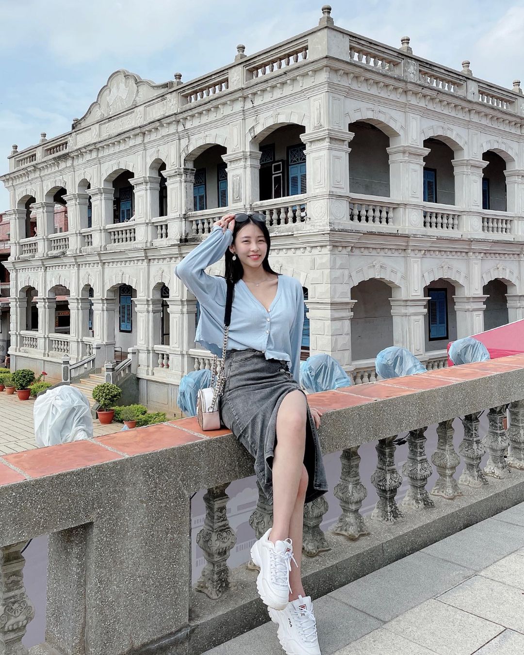 甜美嫩妹凡凡Stella萌顏雪乳真的是太犯規了!渾圓奶球差點掉出!-第1章-图片6
