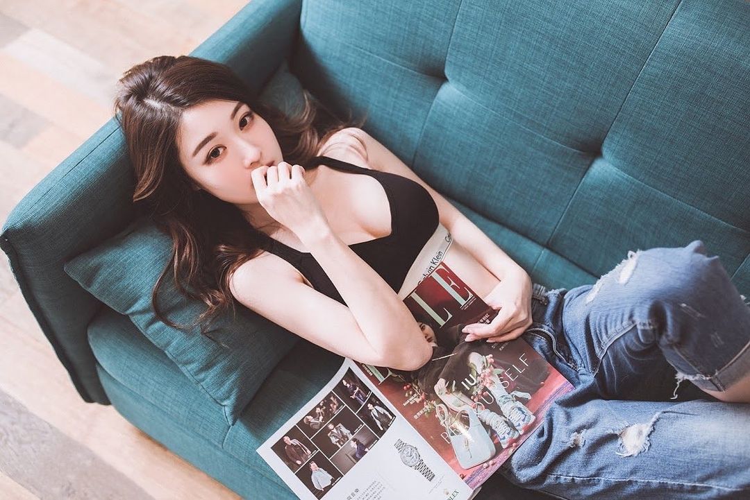 白皙美胸正妹Heidi Lau天使顏絕美的不科學,深溝藏不住!「美奶視角」讓人血脈噴張-第1章-图片8