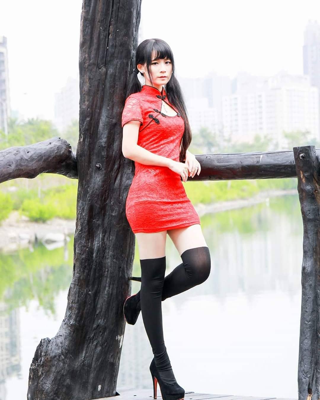 清甜正妹張璃深藏不露好厲害!甜度破錶的激萌笑容,銷魂「美胸美腿」真的好養眼啊-第1章-图片1
