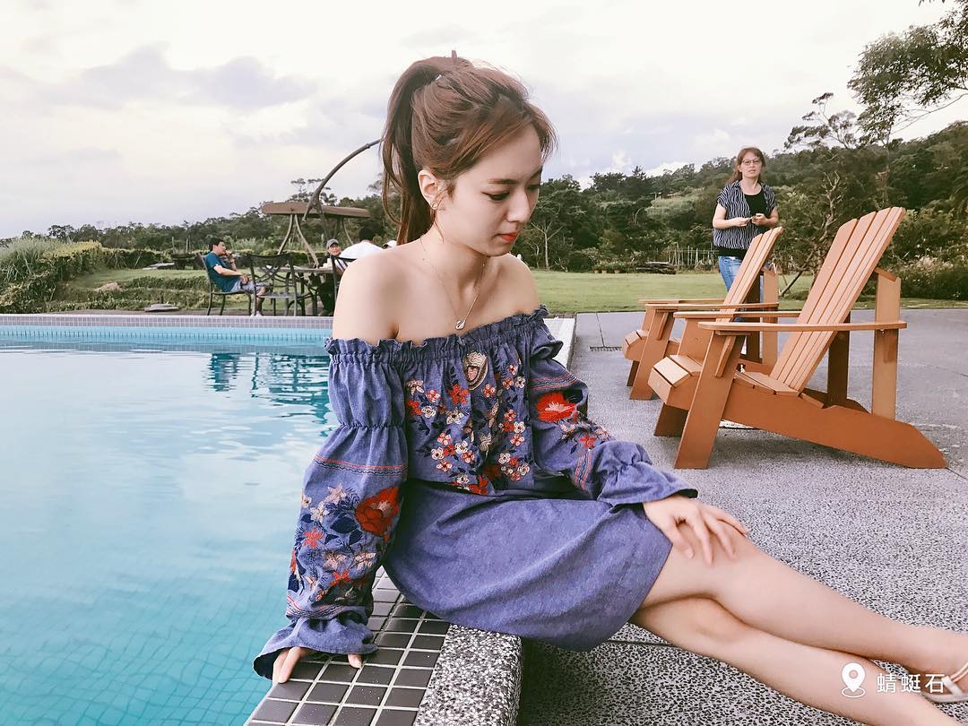 最美主播房業涵激短上衣大秀「嫩白小蠻腰」嫩白美腿讓人心跳加速啦！-第1章-图片7