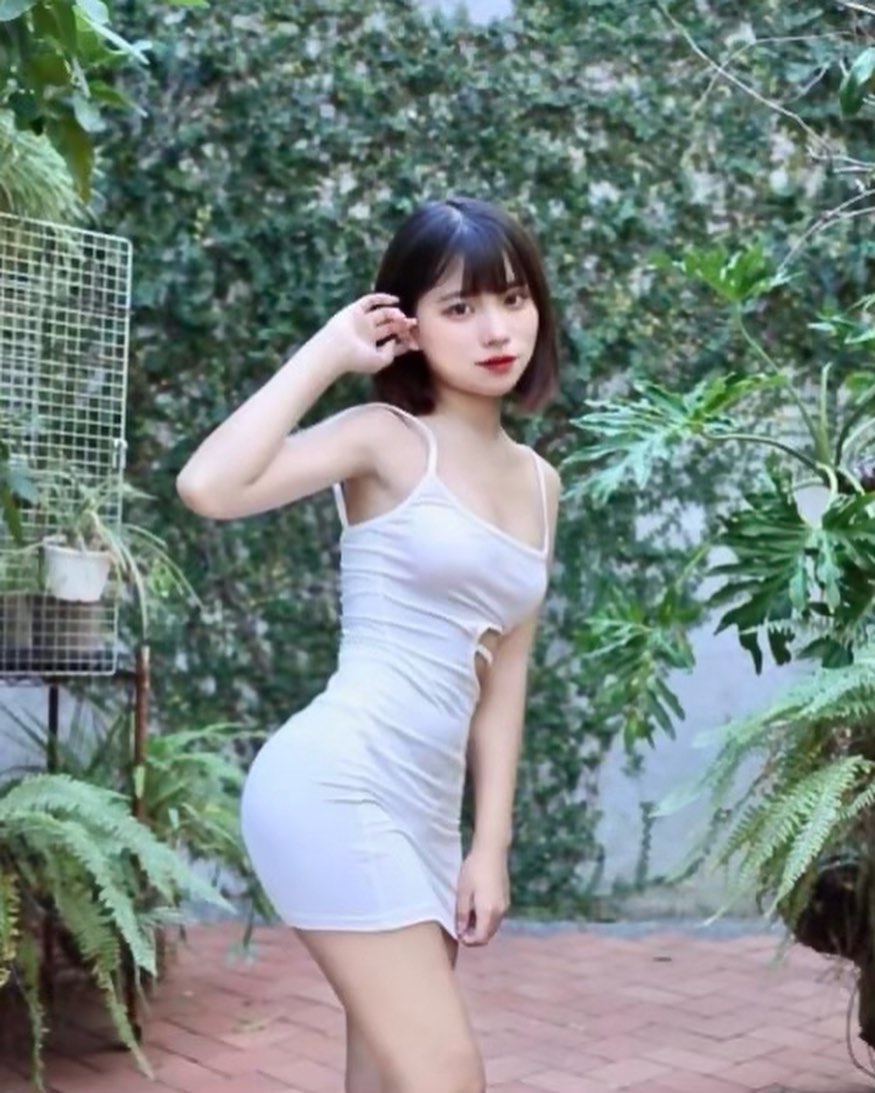 白皙甜心皊皊「真材實料」身材讓人看歪腰!展現性感女人味-第1章-图片4