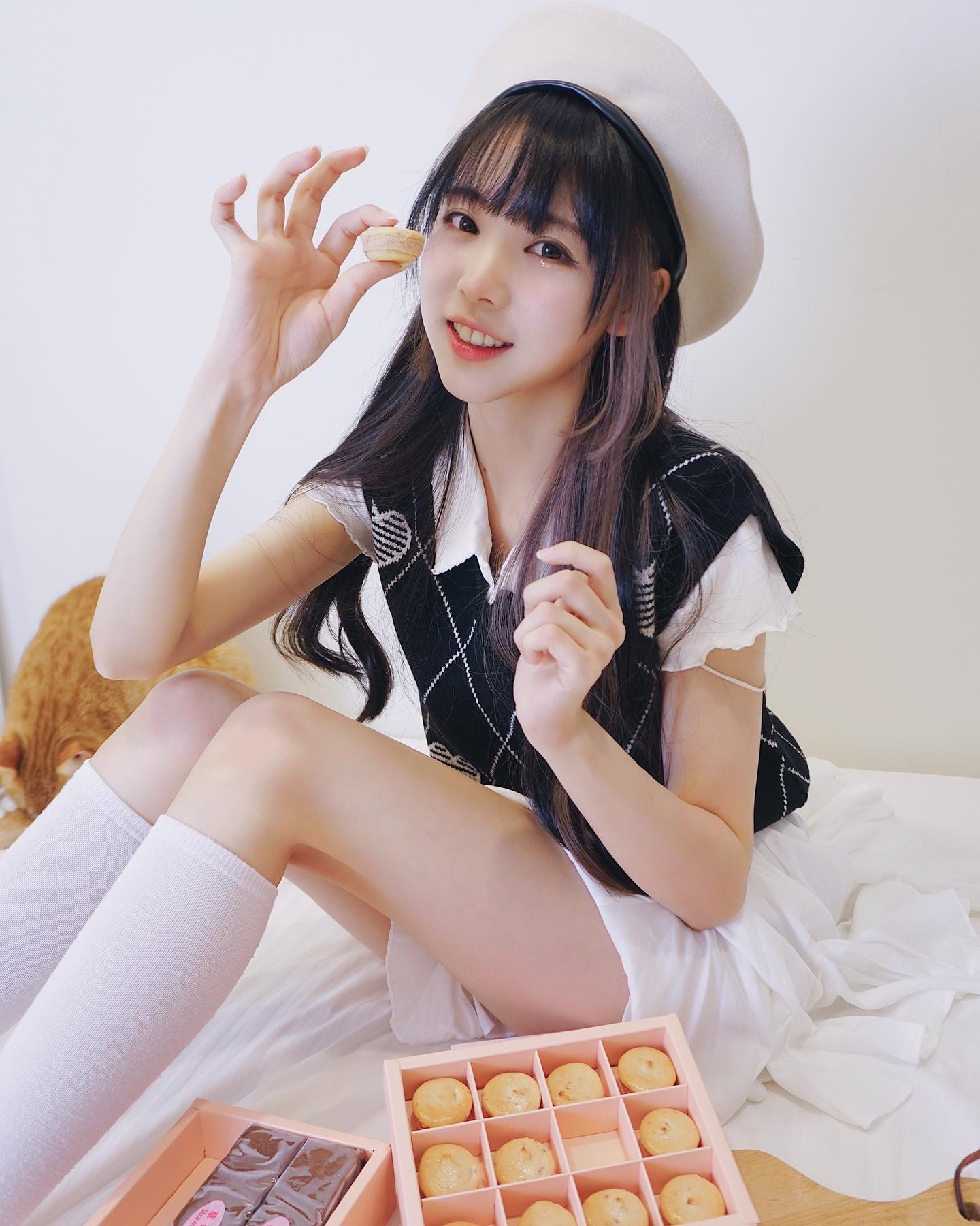甜心正妹「趙兔兔」驚人奶量乳花四濺，「火辣深溝」大到溢出來！-第1章-图片7