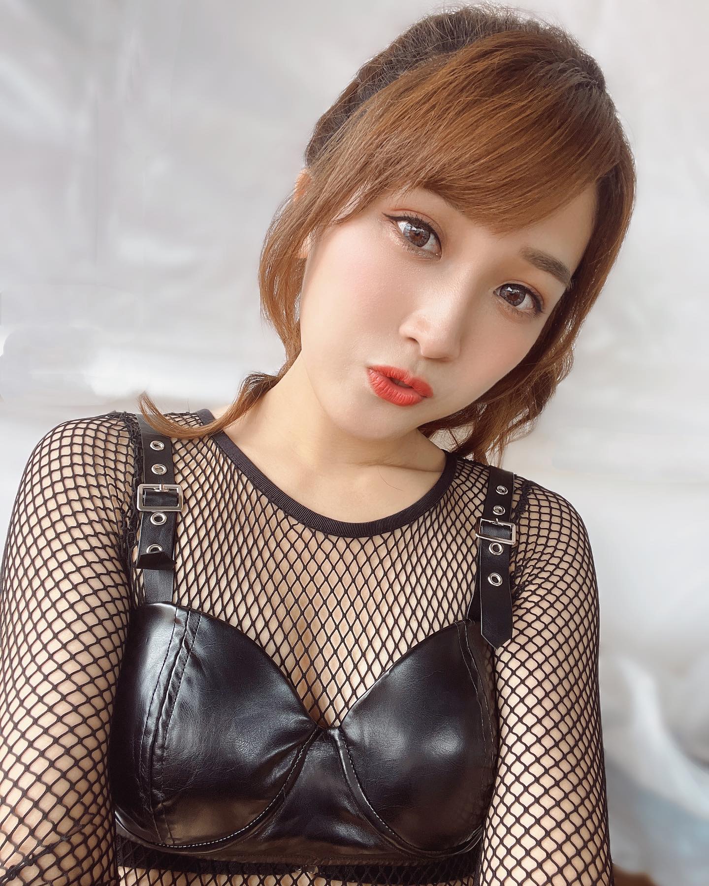 質感美女「Zera璇璇」乳香四溢，魅力笑容讓人好想戀愛，「火辣美腿」整個超誘人！-第1章-图片8