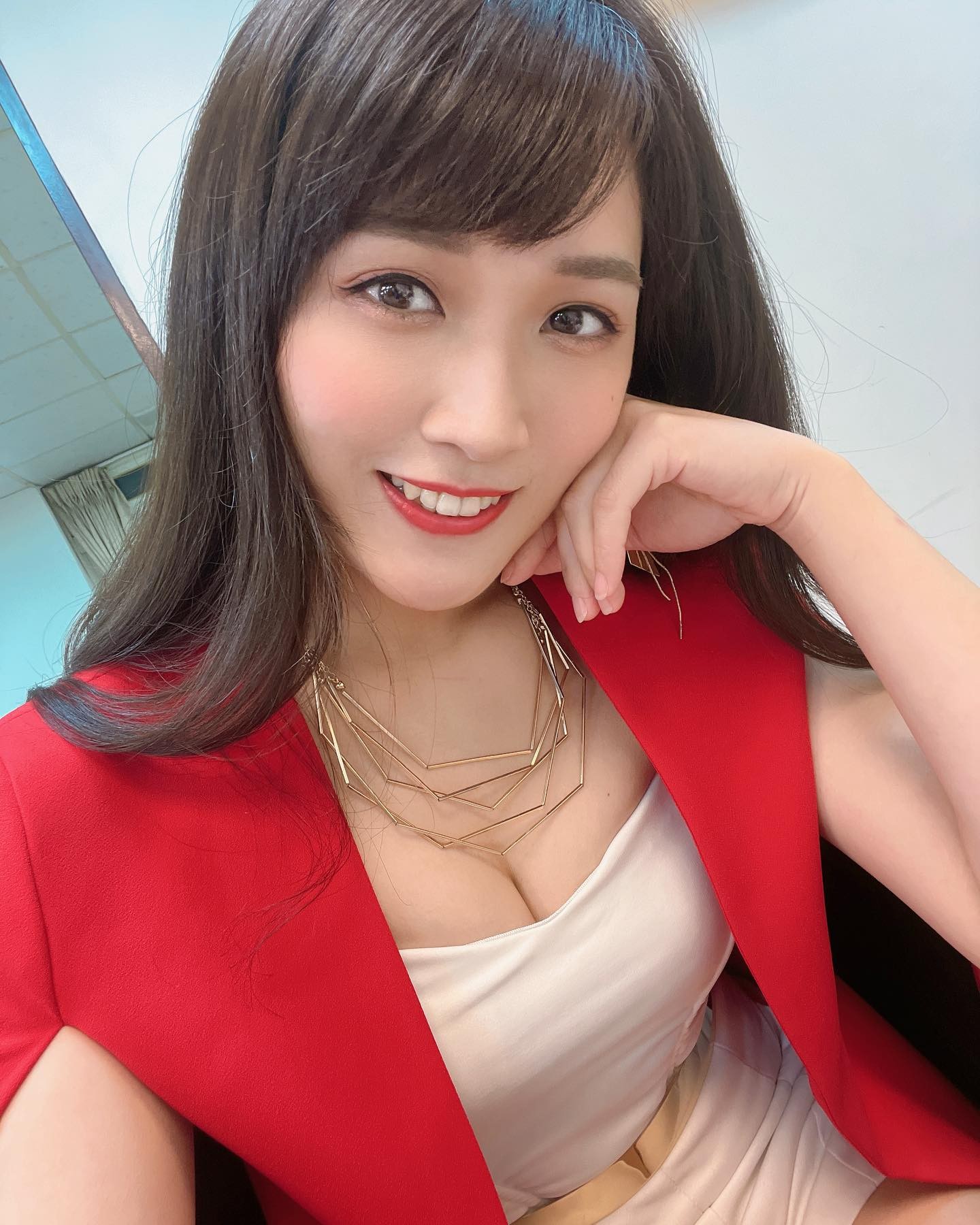 質感美女「Zera璇璇」乳香四溢，魅力笑容讓人好想戀愛，「火辣美腿」整個超誘人！-第1章-图片9