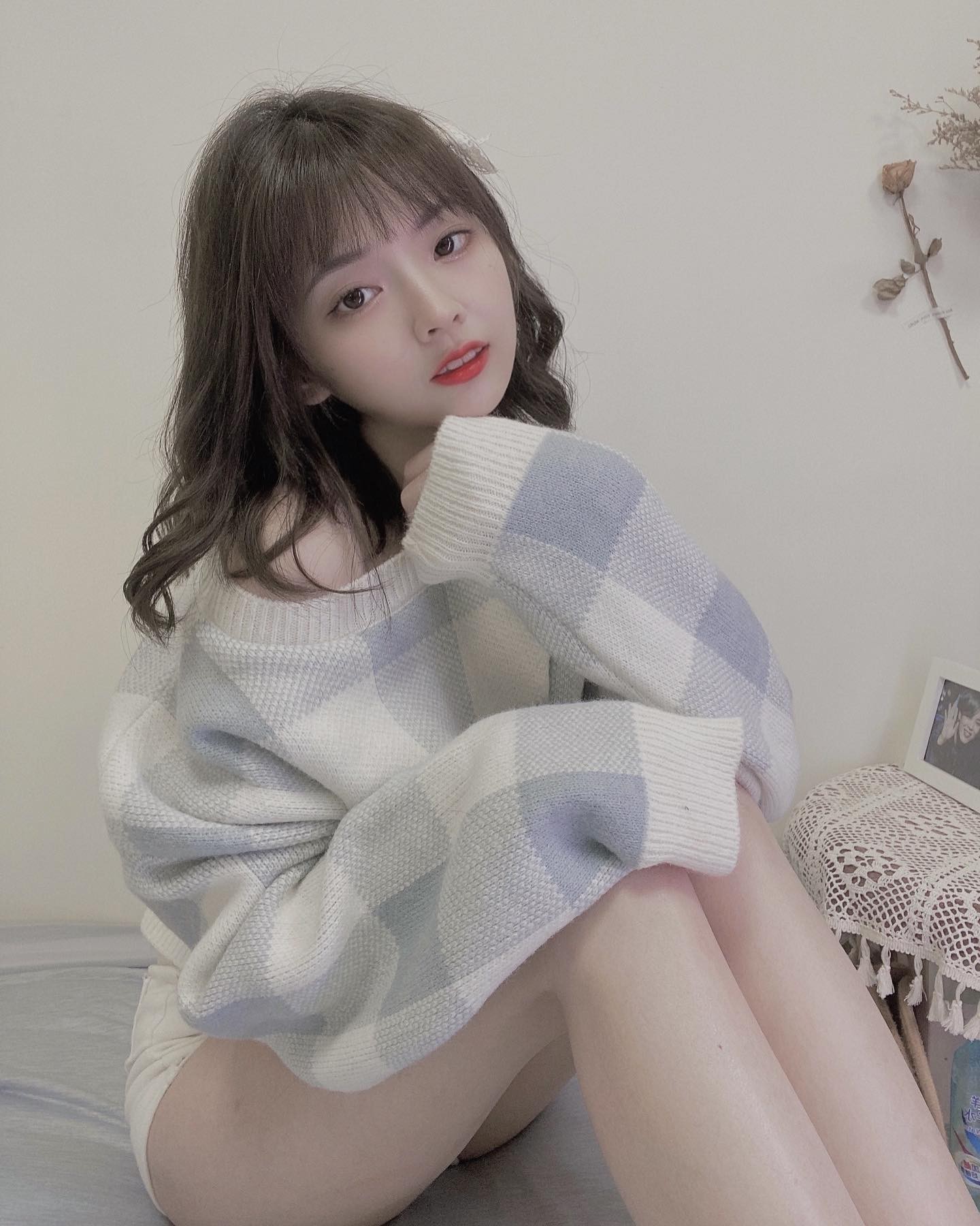 「Duck」清純微笑讓人想重回學生時代了！纖腰美腿的「完美曲線」讓人鼻血直流！-第1章-图片8