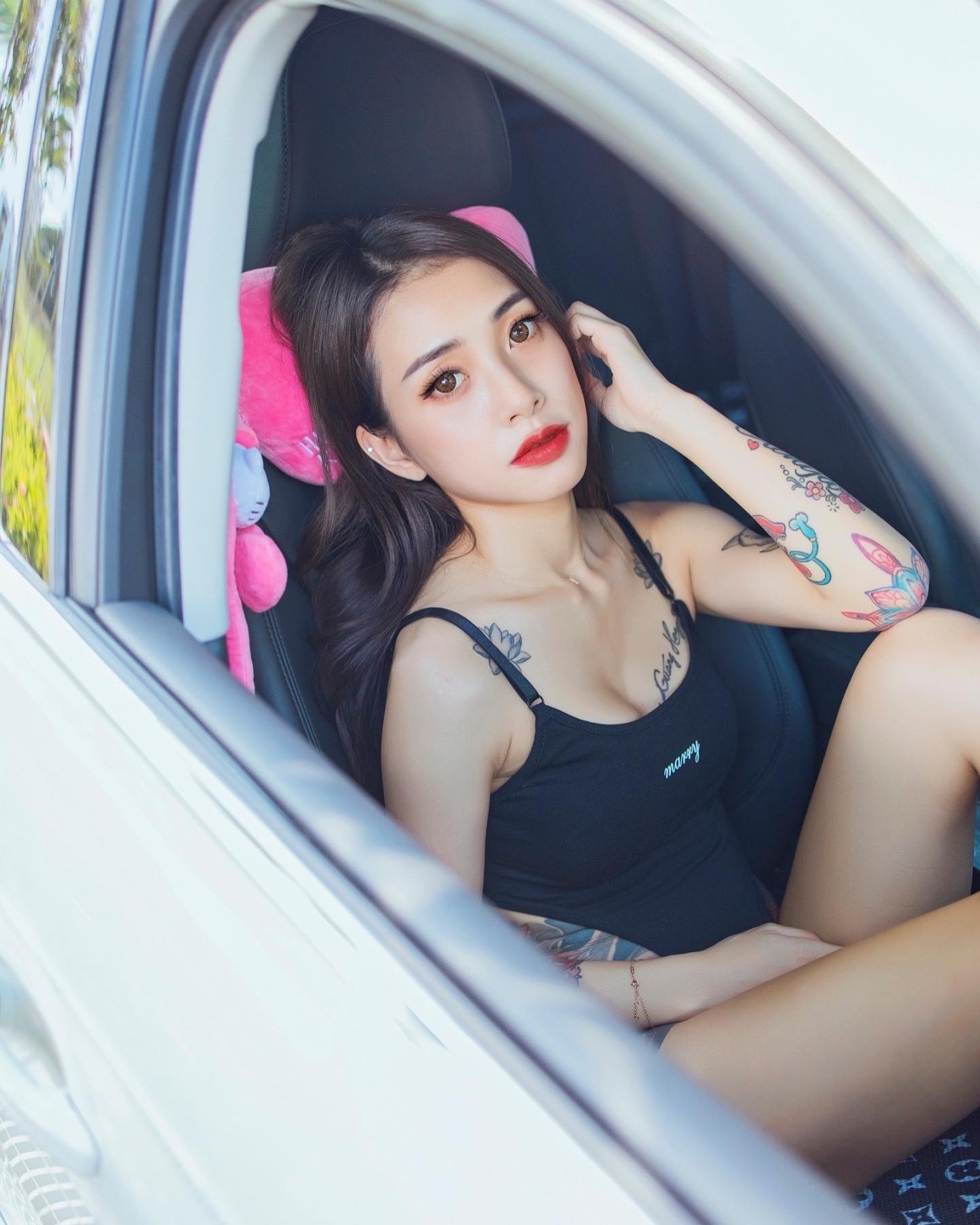 巨乳妹「林琦」弧線立體超吸睛，重量級「乳力發威」火辣深溝蹦出來！-第1章-图片5