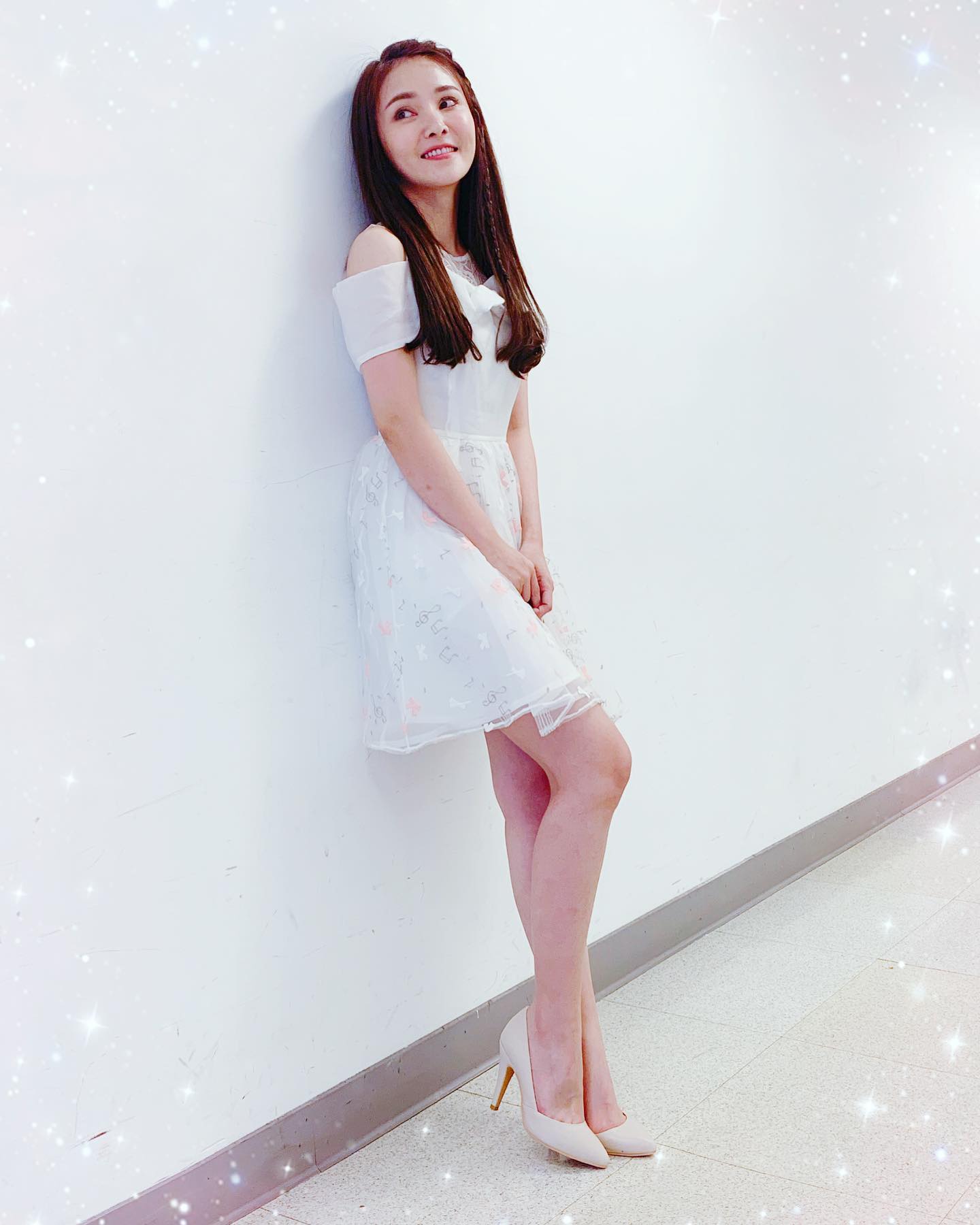 白嫩美胸正妹「陳子玄」美乳藏不住!秒殺所有男人的心臟,極品顏值讓人戀愛!-第1章-图片2