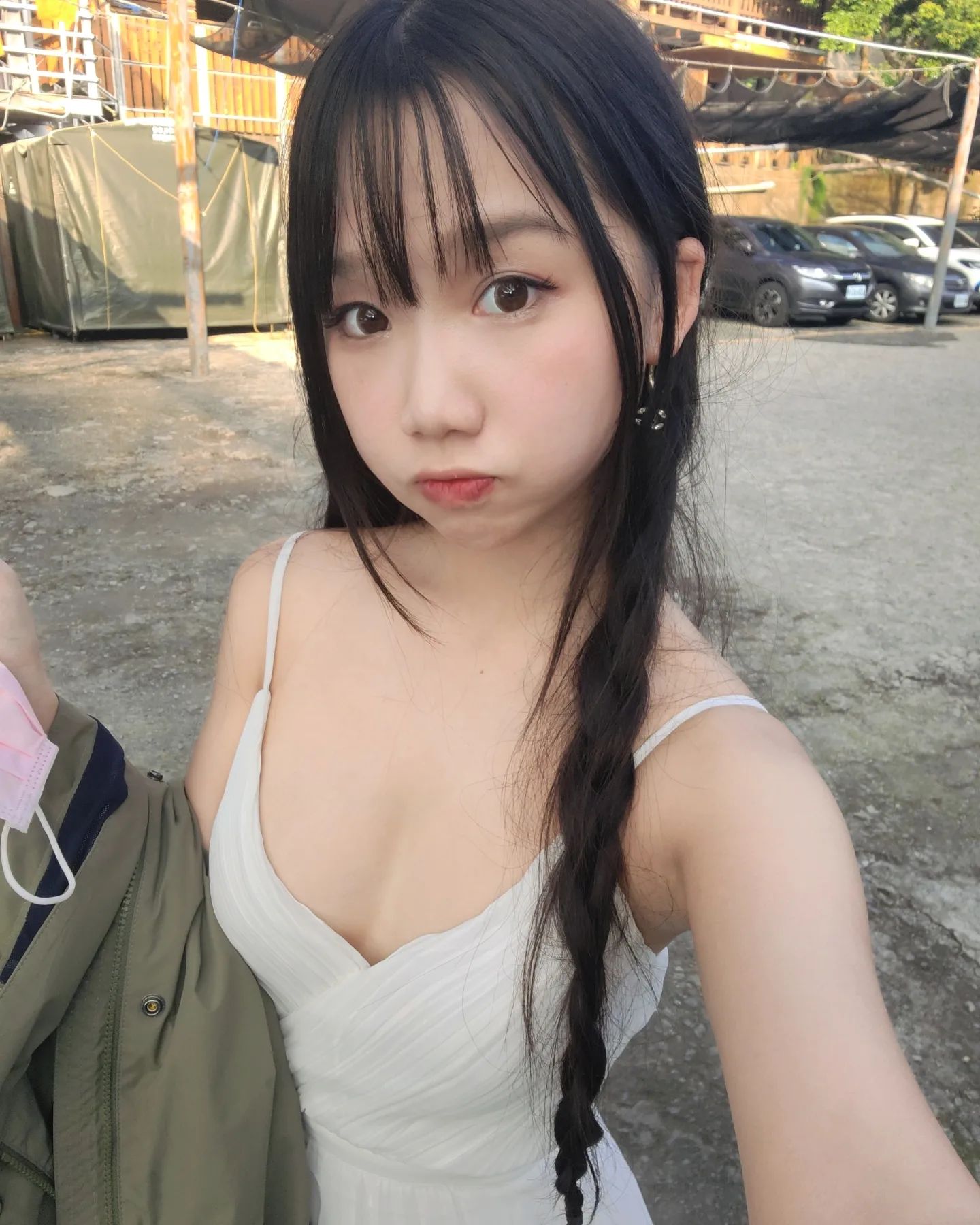 清純正妹「采采兒caicai」萬惡的「邪惡線條」讓人血脈噴張，超大歐派佔滿螢幕啦！-第1章-图片10