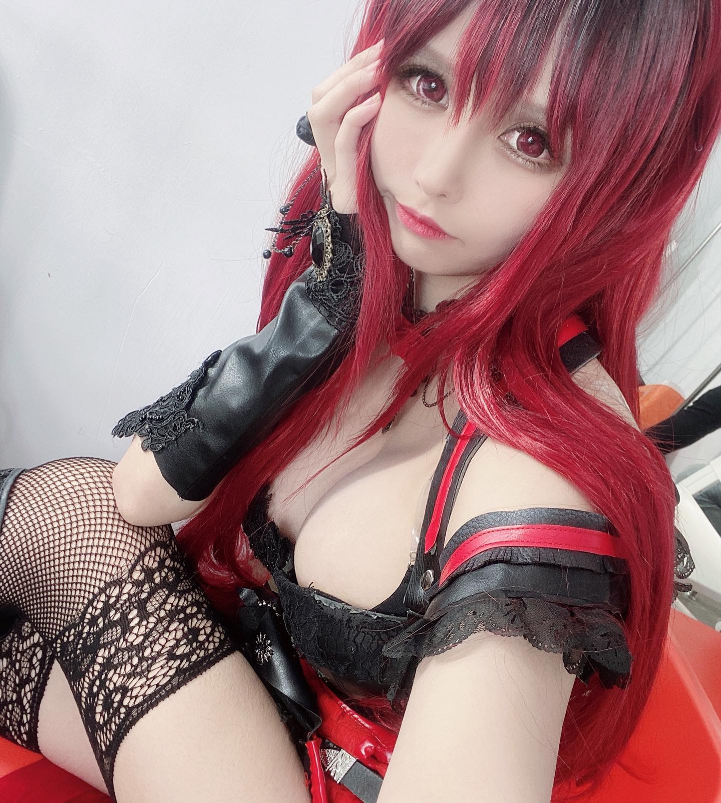 爆乳COSER「魔理花」深溝好長一條！化身「性感小惡魔」勾走網友的魂-第1章-图片2