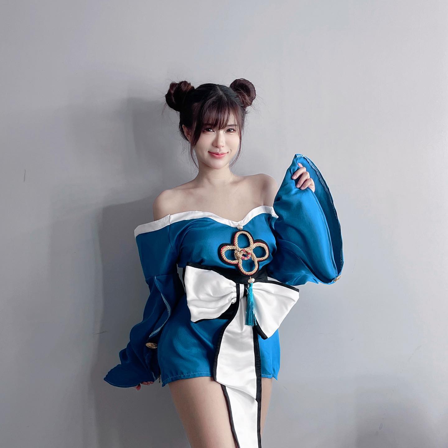 「智鈞君」包臀曲線超犯規，白嫩細腿好搶眼！極緻誘惑的「邪惡視角」真的好迷人-第1章-图片2