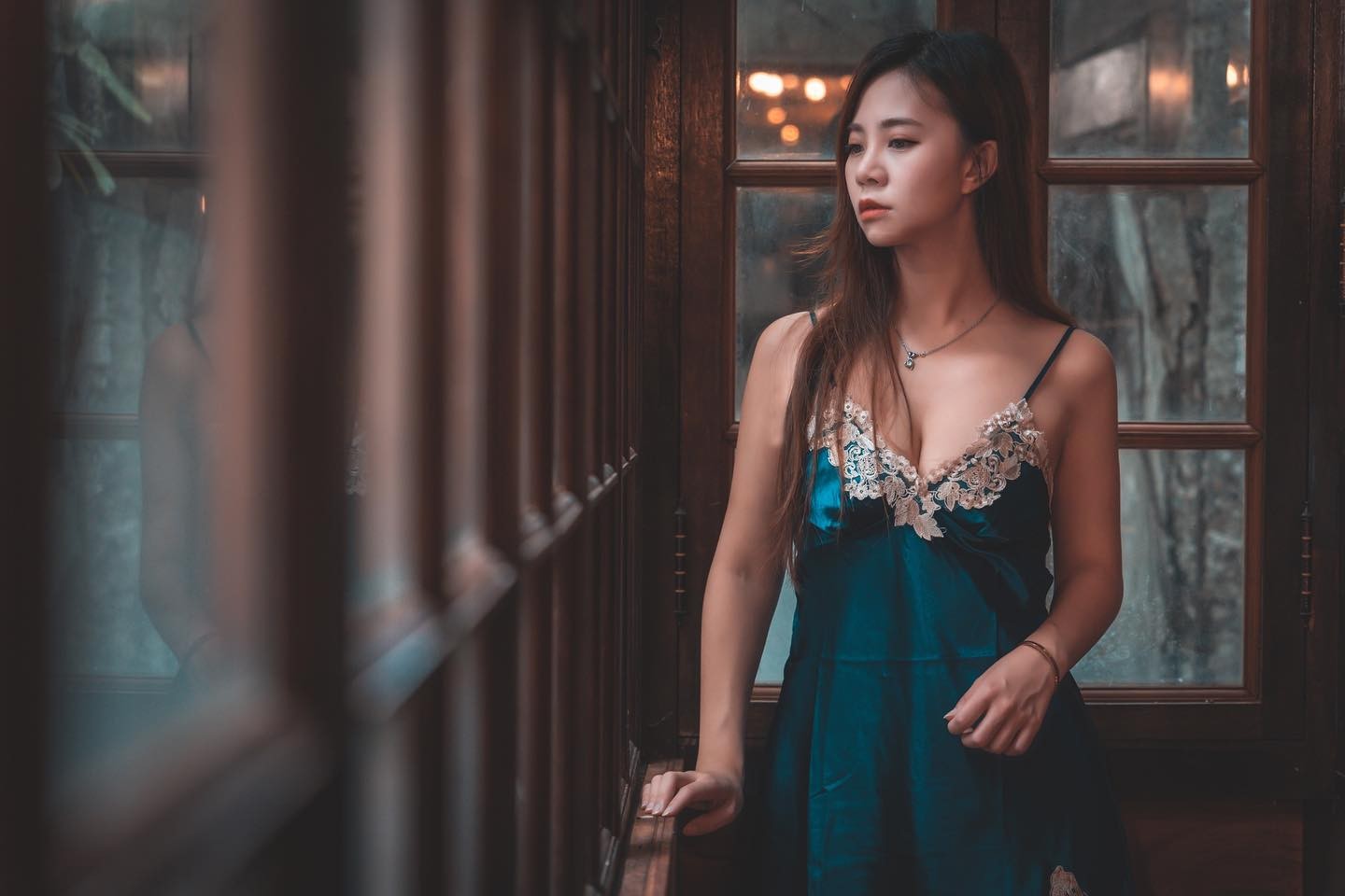 情慾正妹「貝拉Bella」穿「爆乳裝」身材好有料，「前突後翹」好身材搶走所有視...-第1章-图片6