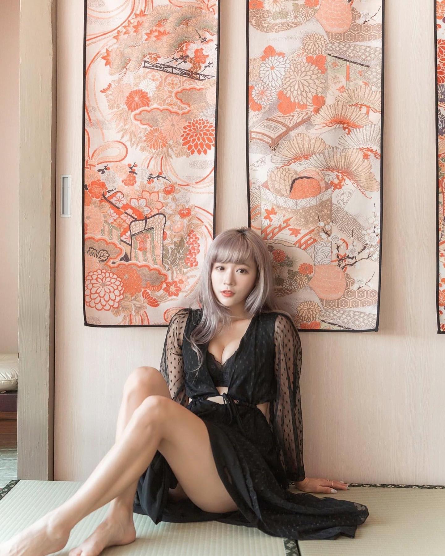 香豔正妹「薛凱云」甜美外表「身材超兇」白皙大圓乳讓人血脈噴張-第1章-图片4