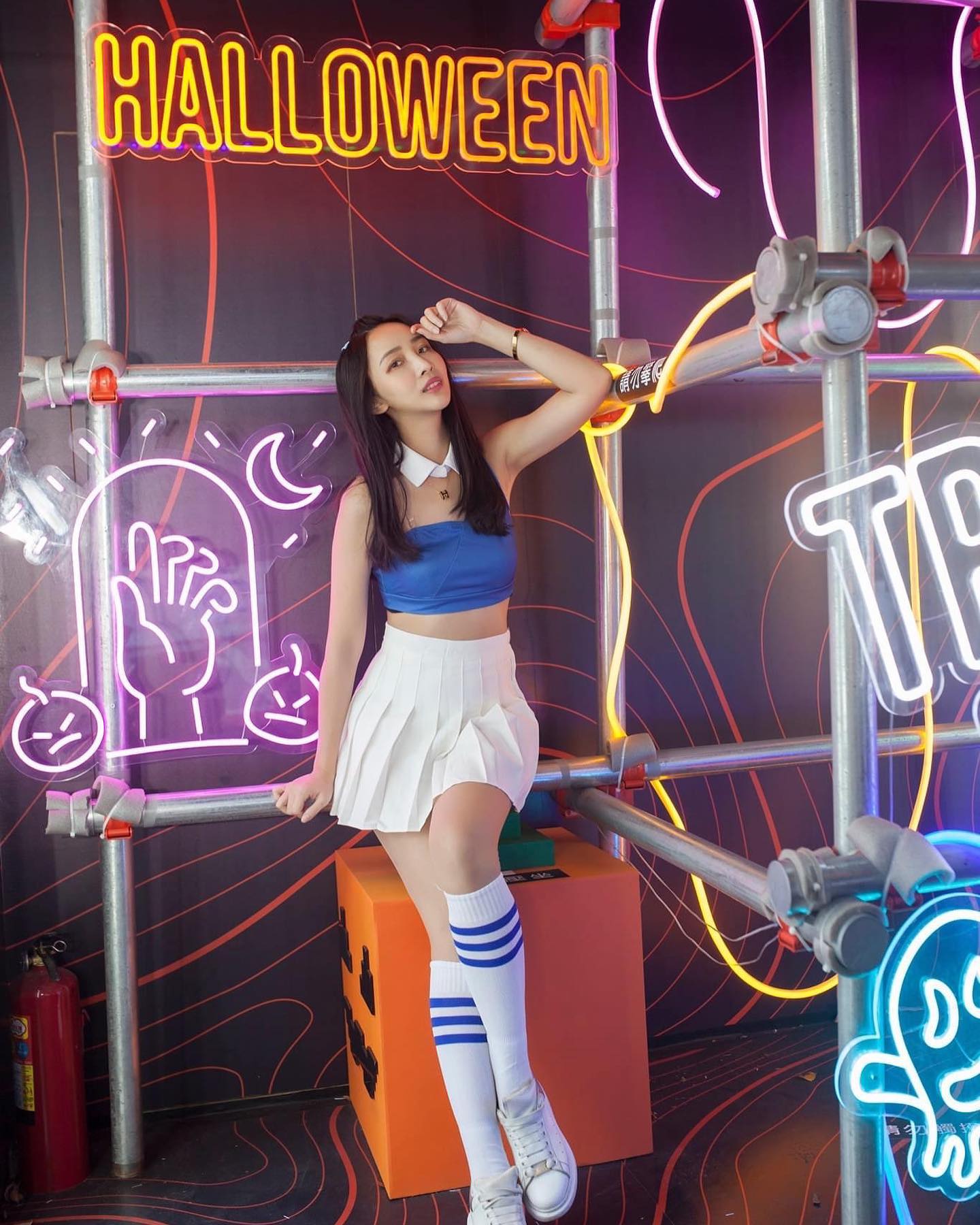 超胸爆乳妹「蓁蓁」大露逆天長腿＋蜜桃臀，眼前「美體環繞」太幸福啦！-第1章-图片9