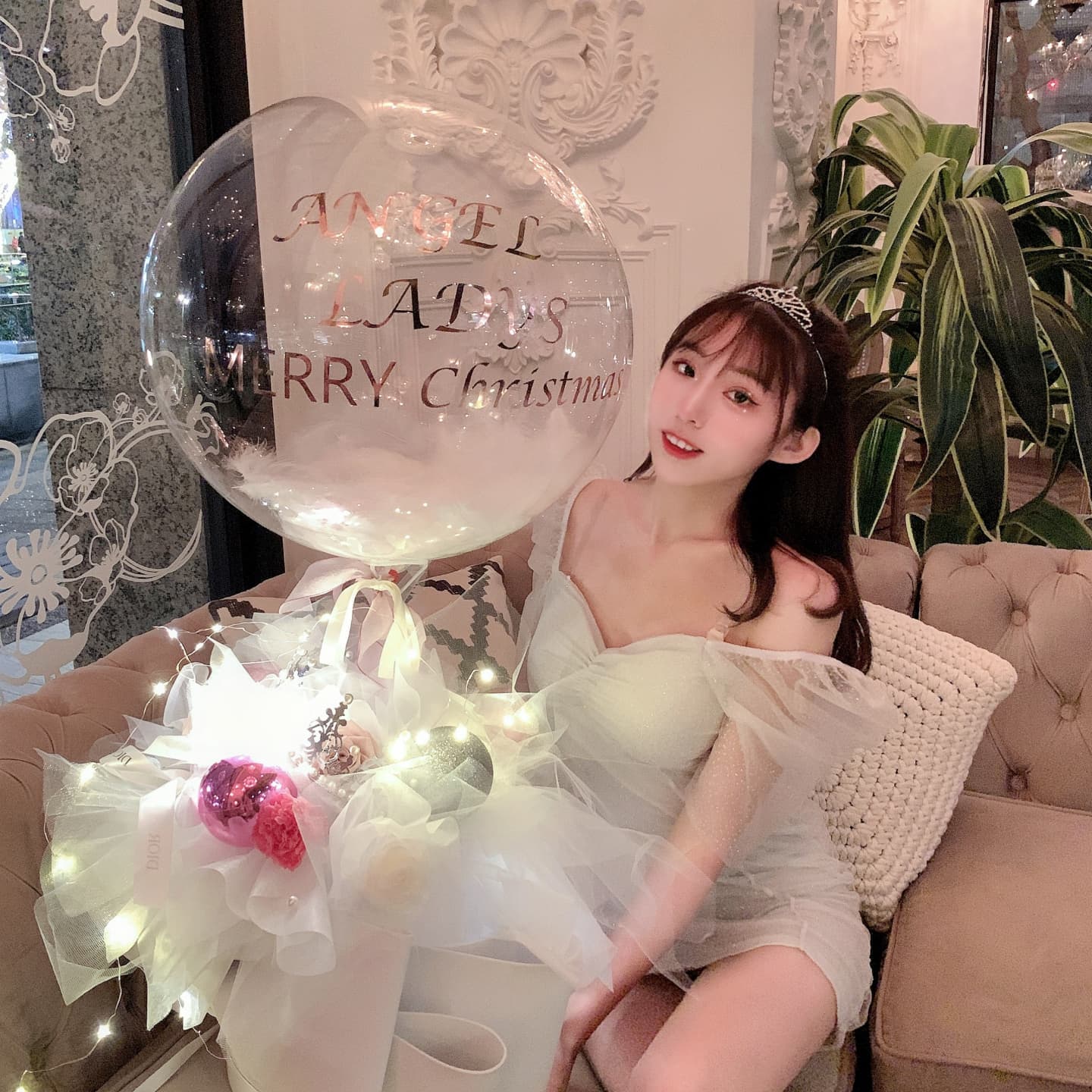 高顏值爆奶妹「講薑」展現「唯美乳形」白皙美肌好厲害啊！讓眾人驚呆！-第1章-图片9