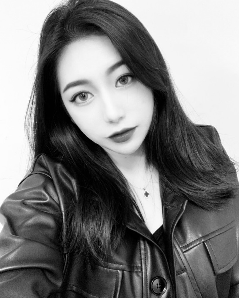 凶狠正妹「高芷軒」性感「小惡魔身材」飽滿「深溝畫面」真的好養眼啊-第1章-图片7