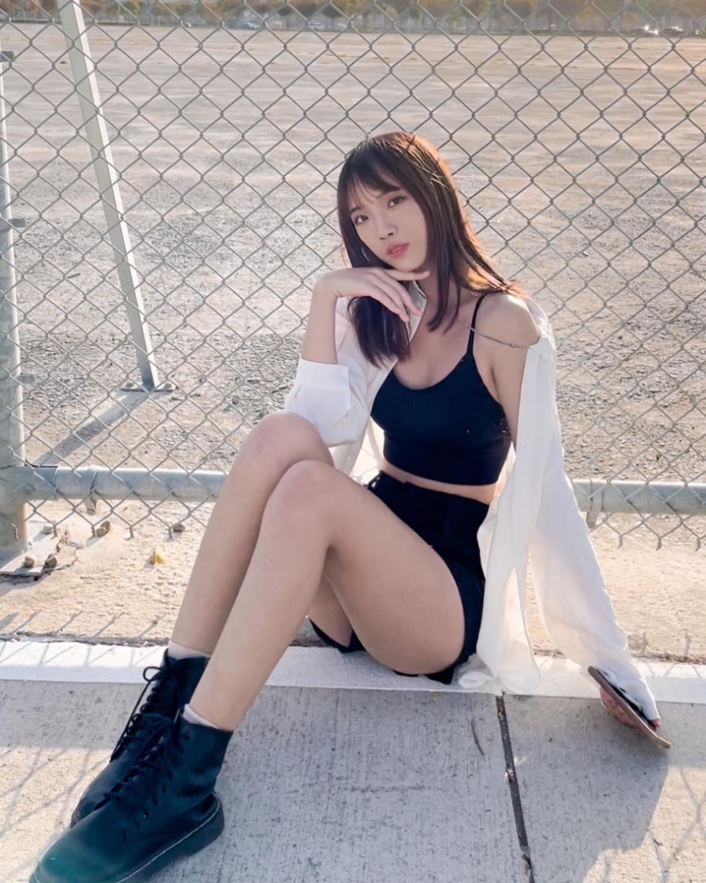 絕美氣質「Lian梨安」不科學逆天美腿，白皙畫面好誘人！挑戰視神經極限！-第1章-图片9