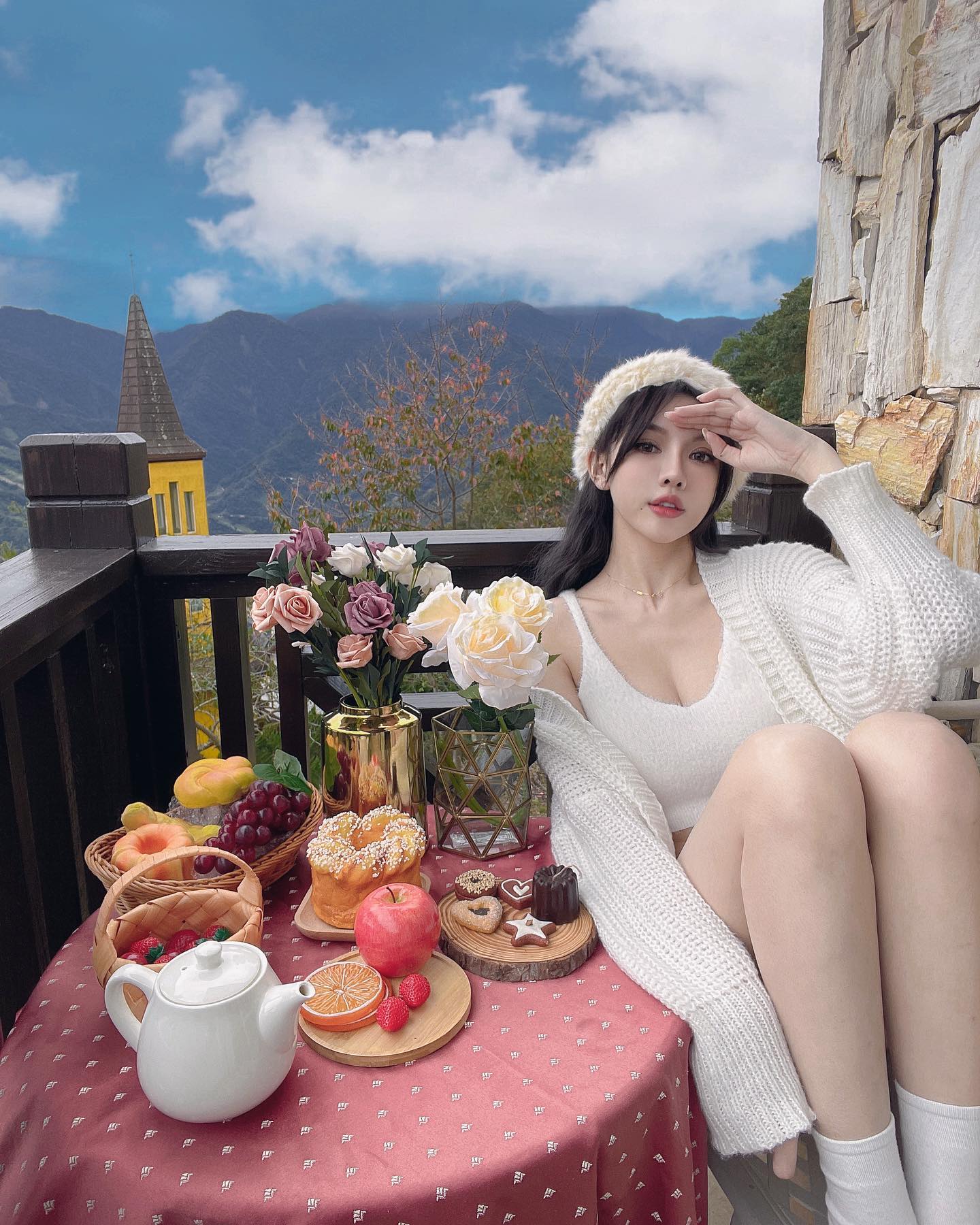 「KAKA陳咖喀」惹火完美身材簡直是每個男人心中夢想！ 低胸裝「乳量又飽又滿」-第1章-图片4