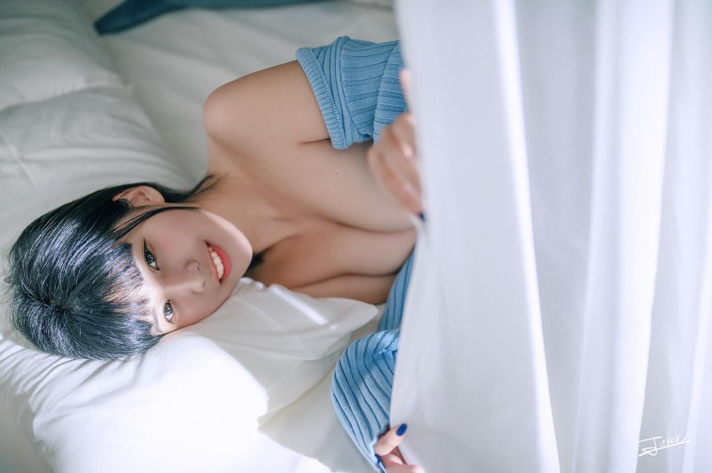 「珮」微翹曲線太撩人，白皙美肌＋水靈大眼意圖使人戀愛！渾圓美乳跑出來透氣！-第1章-图片6