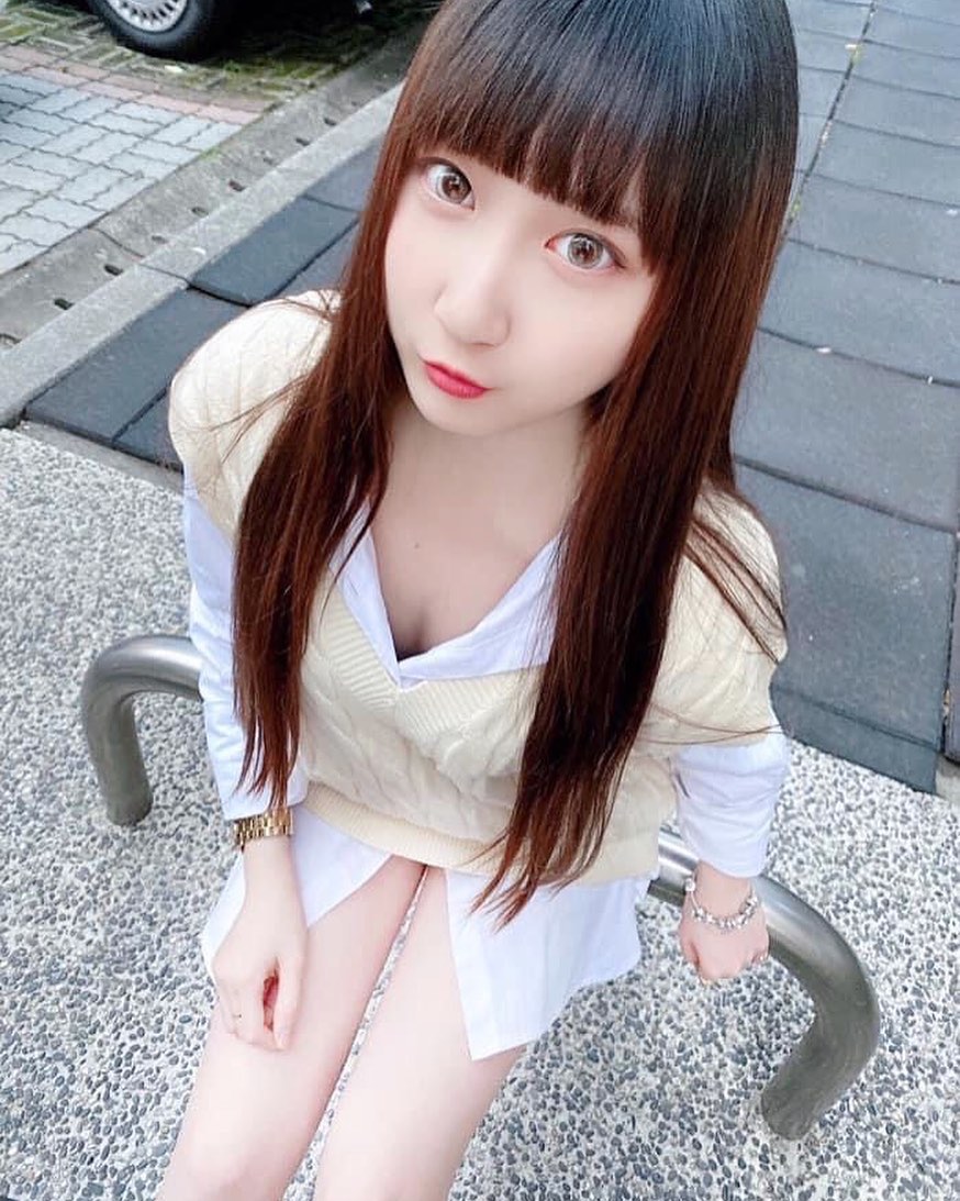 爆奶女友「淮淮」前凸後翹的「完美Ｓ曲線」纖腰細腿「又瘦又有料」-第1章-图片8