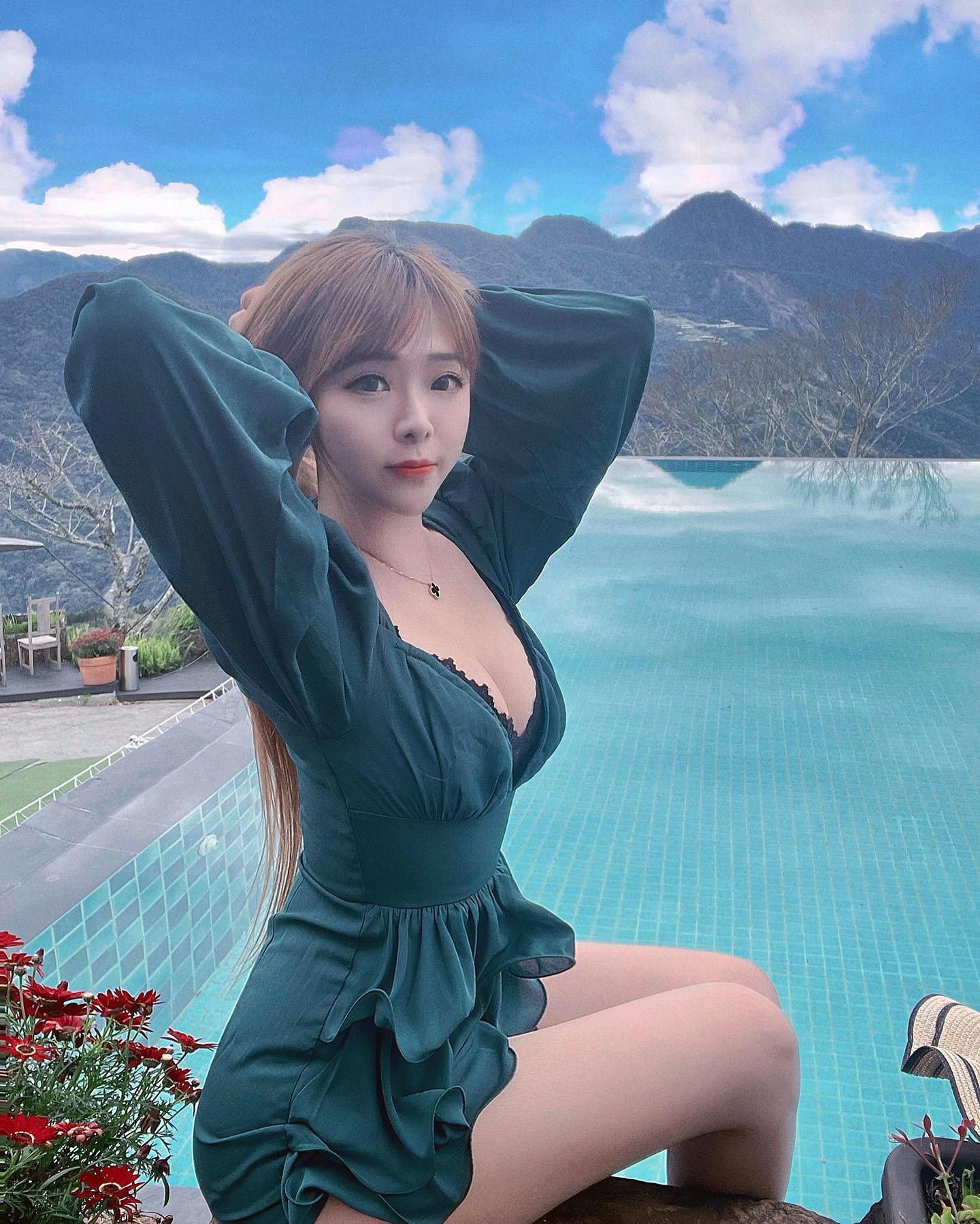 性感正妹「張筱柔」超完美女友氛圍！仙女般的氣質簡直就是女神下凡！-第1章-图片3