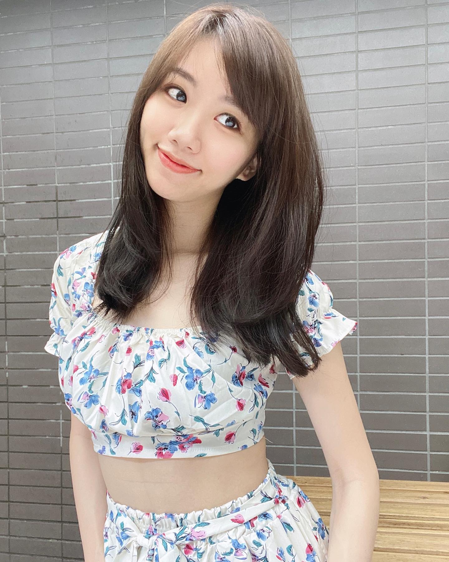 電眼正妹「Chiapu Chou」氣質亮麗，養眼的「迷人酥胸」畫面讓人戀愛啦-第1章-图片9