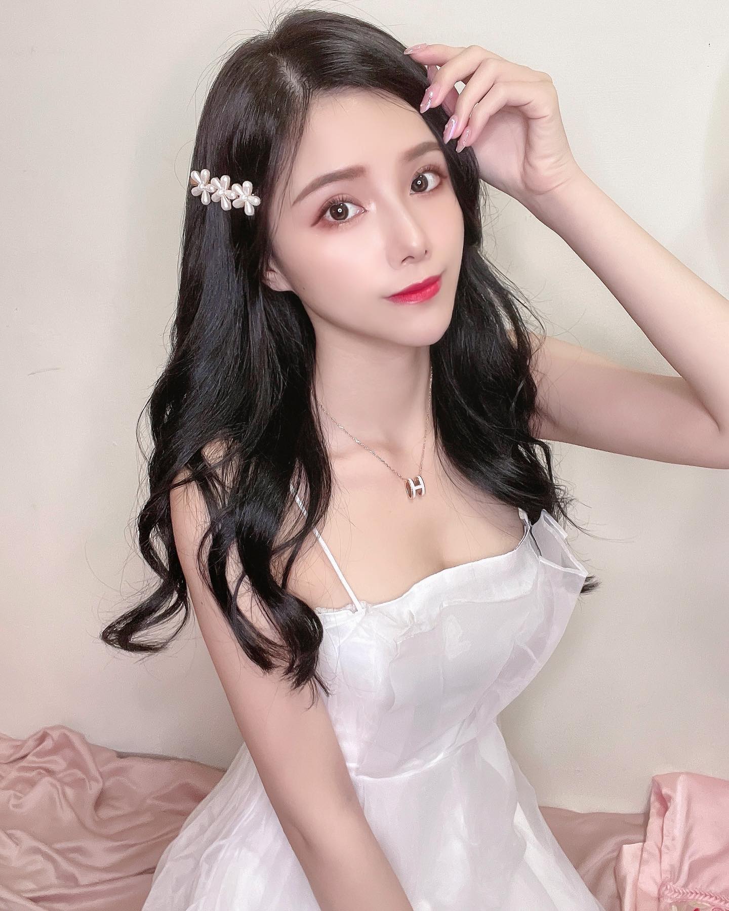 正妹「佩茹」有顏又有胸！雪白美乳真的太搶鏡！直接納入女神名單了！-第1章-图片2