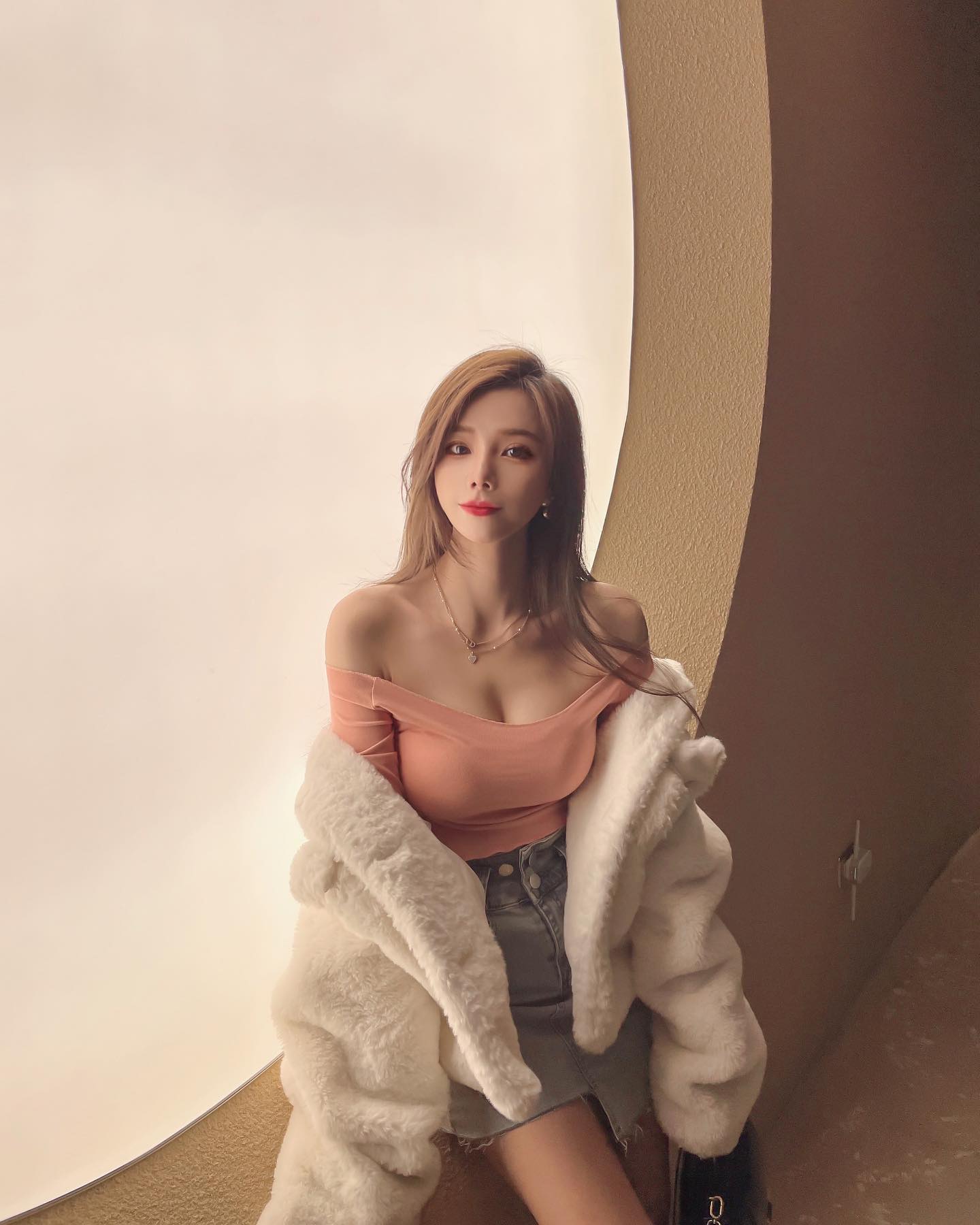 正妹「佩茹」有顏又有胸！雪白美乳真的太搶鏡！直接納入女神名單了！-第1章-图片10