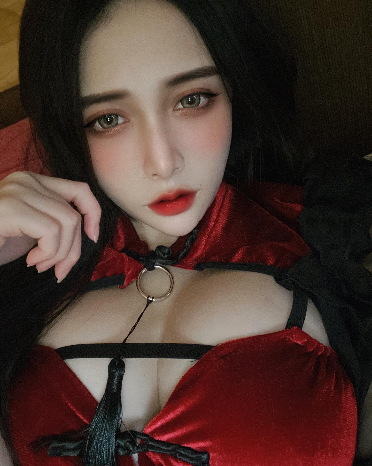 性感妹子「唯娜」快被眼神勾走了！奶味濃厚陣陣飄香！性感胴體曲線大方展現！-第1章-图片6