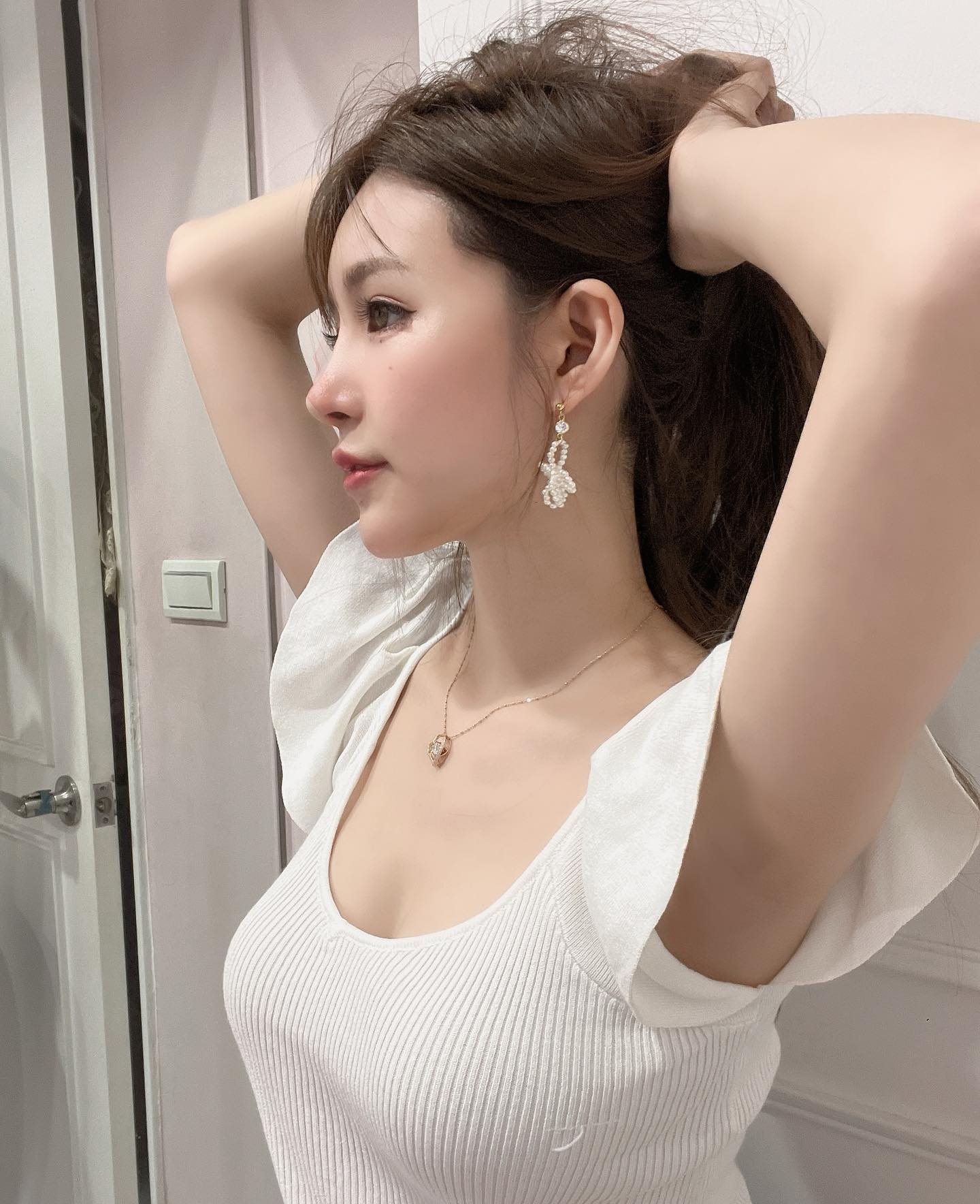 「小采瑄」辣到Hold不住，萌甜美顏已達偶像級別，美乳讓粉絲超想撲！-第1章-图片9