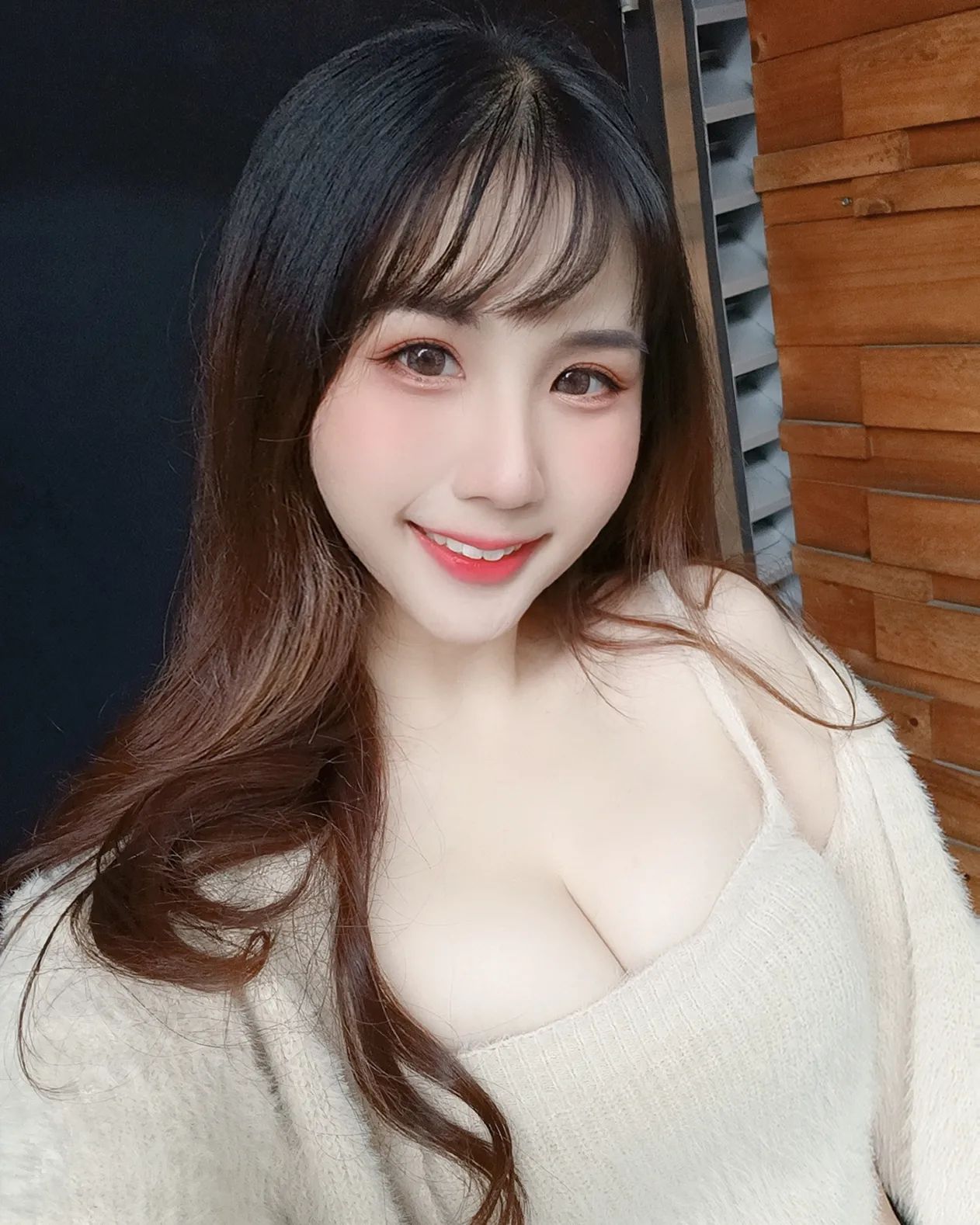 「花傾夕」回眸一笑讓人戀愛！高顏值不讓人失望，乳量超澎湃！-第1章-图片10