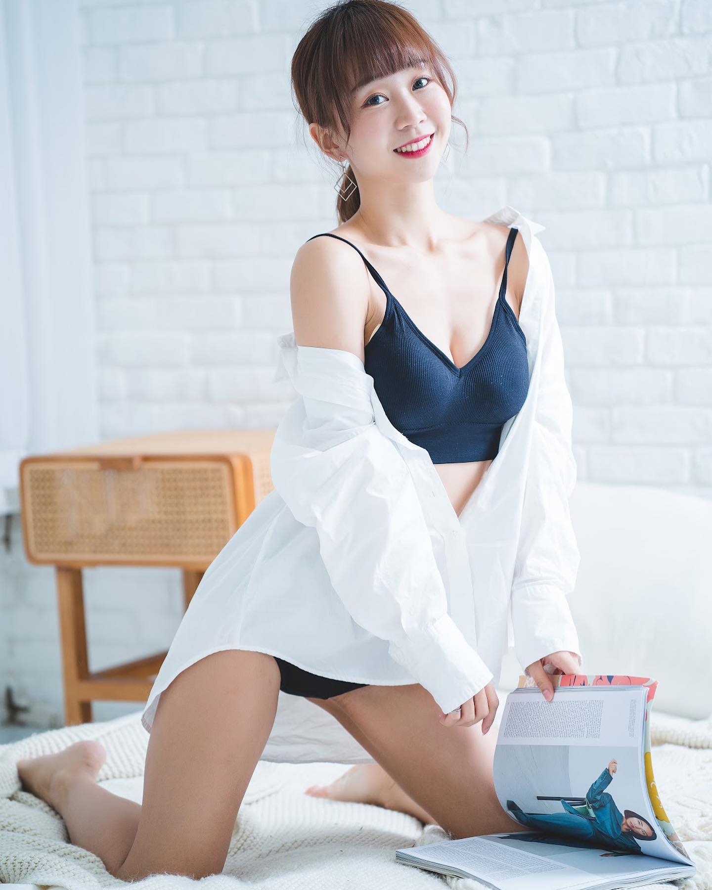 大眼正妹「安娜」精緻五官讓人著迷！奶香濃烈噴發纖腰長腿緊實肌光看就覺得猛猛-第1章-图片10