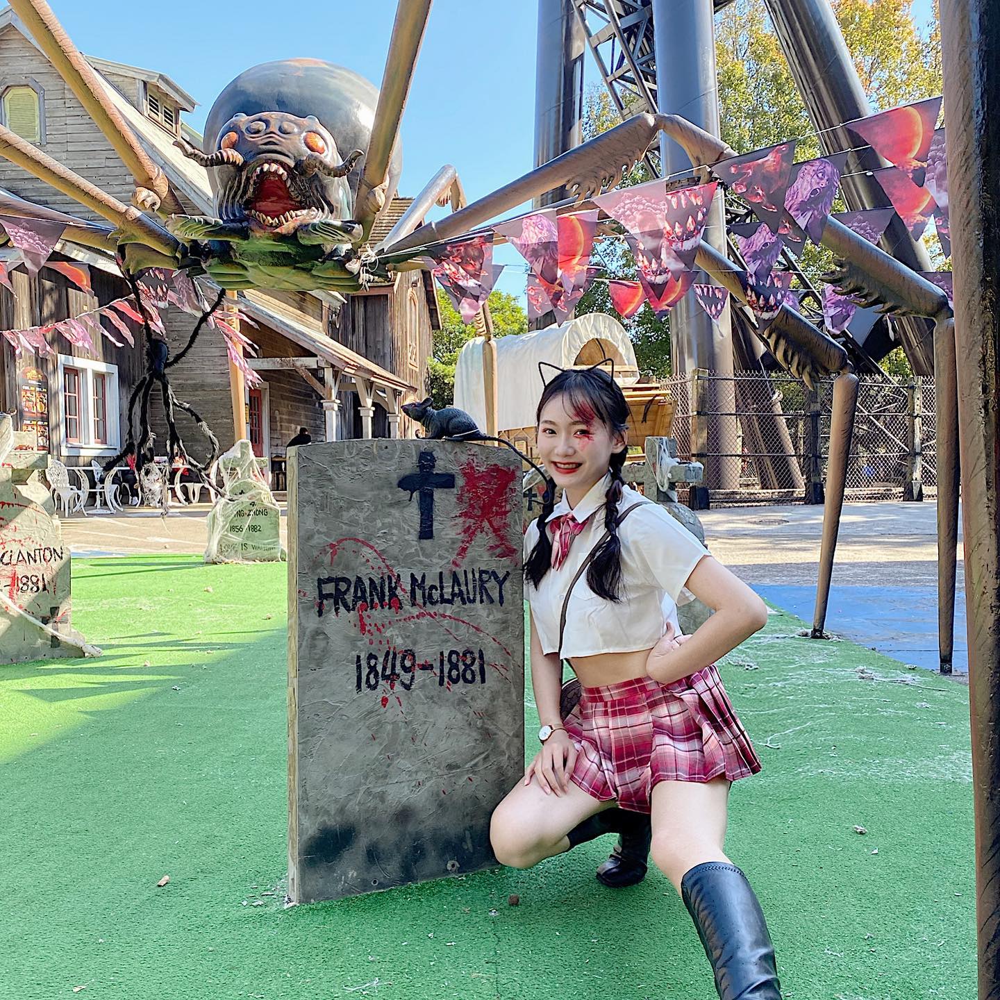 正妹「Queena」甜美萌顏超吃香，「低胸造型」越看越犯規！走在路上超吸睛！-第1章-图片9