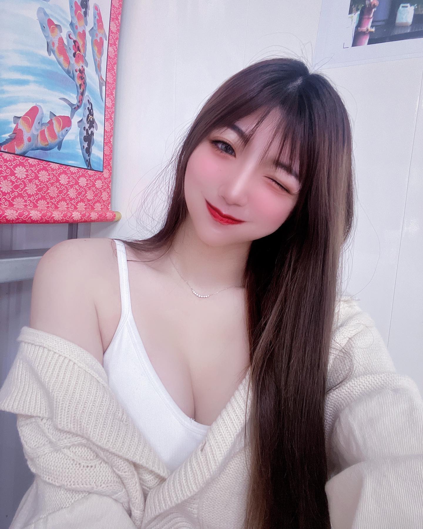 爆乳奶妹「小沄熙」大乳量轟炸讓人暈頭轉向，這畫面實在太美好-第1章-图片8