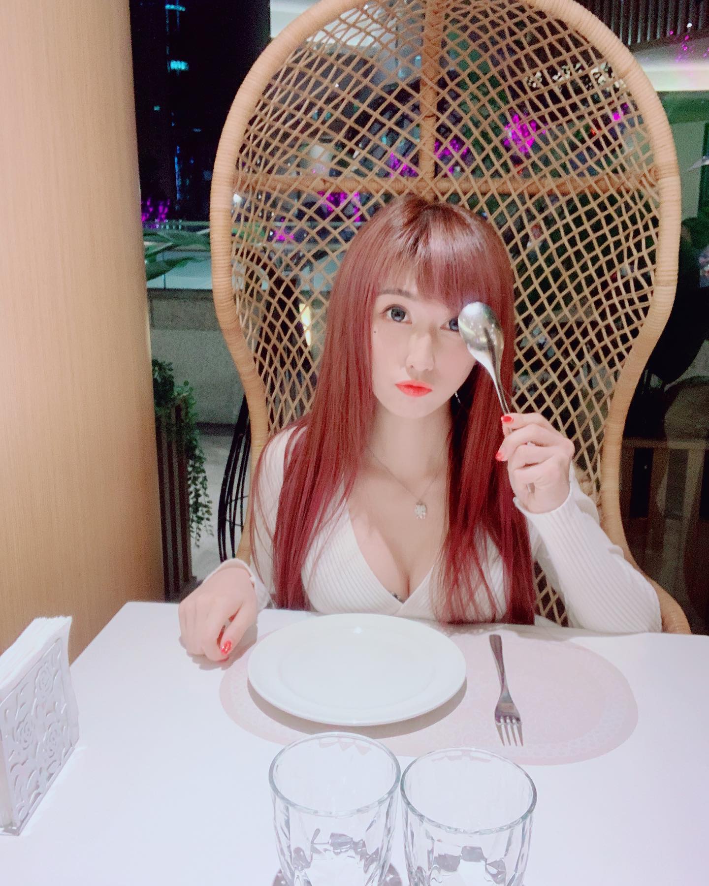 白皙美乳正妹「芝赤」犯規「S曲線」完美展現性感身材！酥胸美腿使人戀愛-第1章-图片6