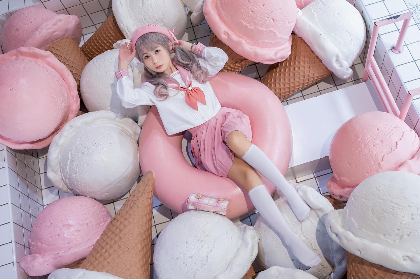 外拍正妹「綾兒」猛爆身材攻擊力太強！胸前實在太吸引人！網友都暴動了！-第1章-图片3