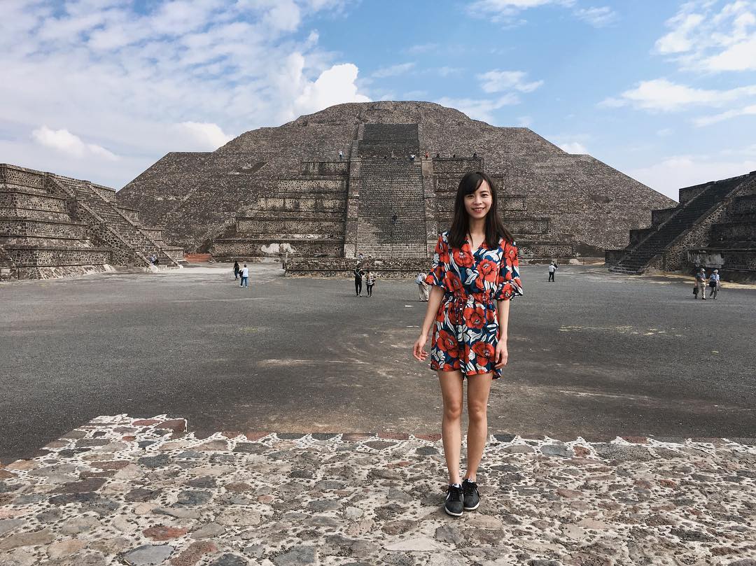 白嫩正妹「yogurt」火辣視角「美腿全都露」高顏值讓人佩服！完全受不了啊-第1章-图片3