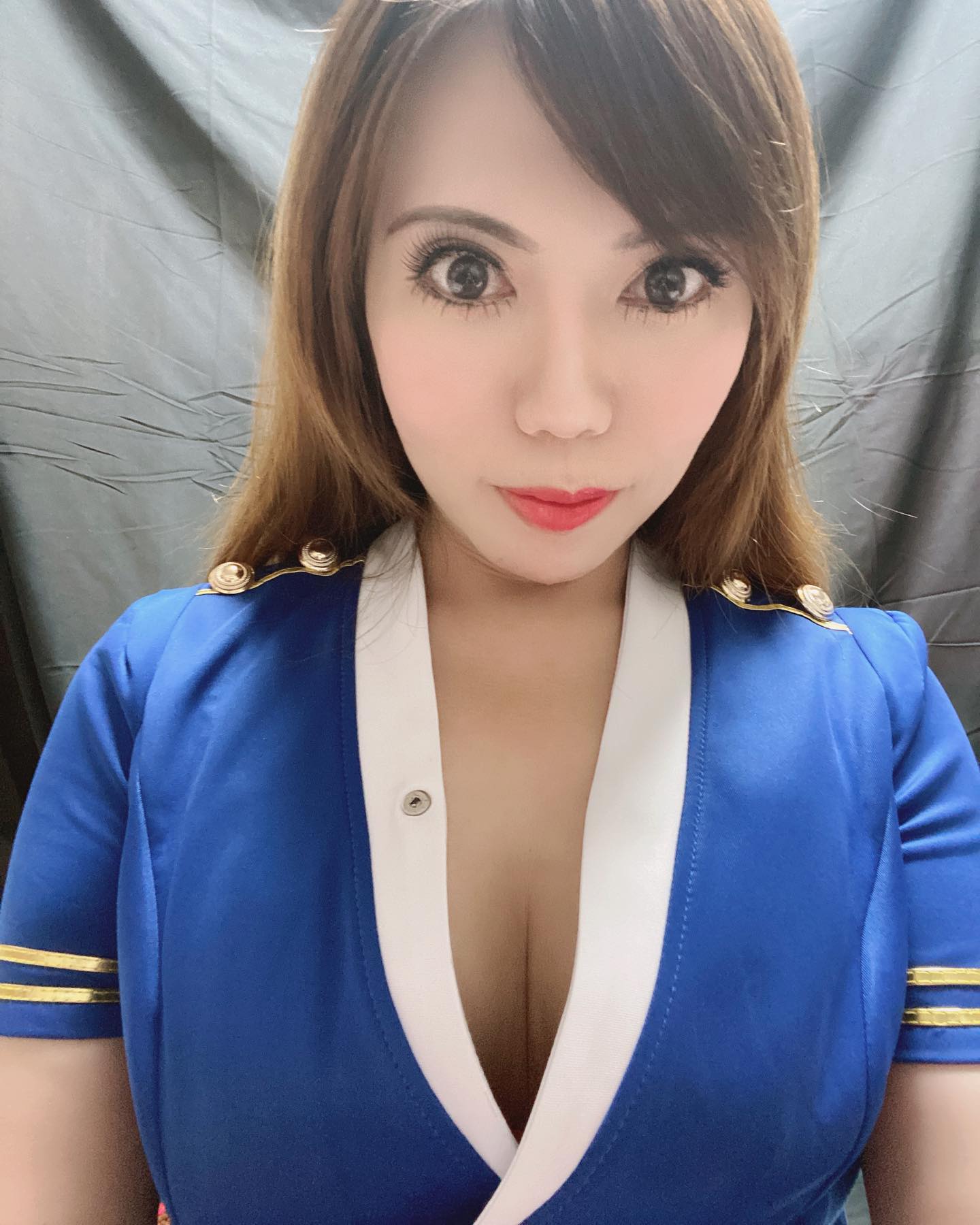 乳浪來襲「林雯雯」細肩帶背心根本包不住啊，飽滿到快掉出來，那乳溝真的太美-第1章-图片5