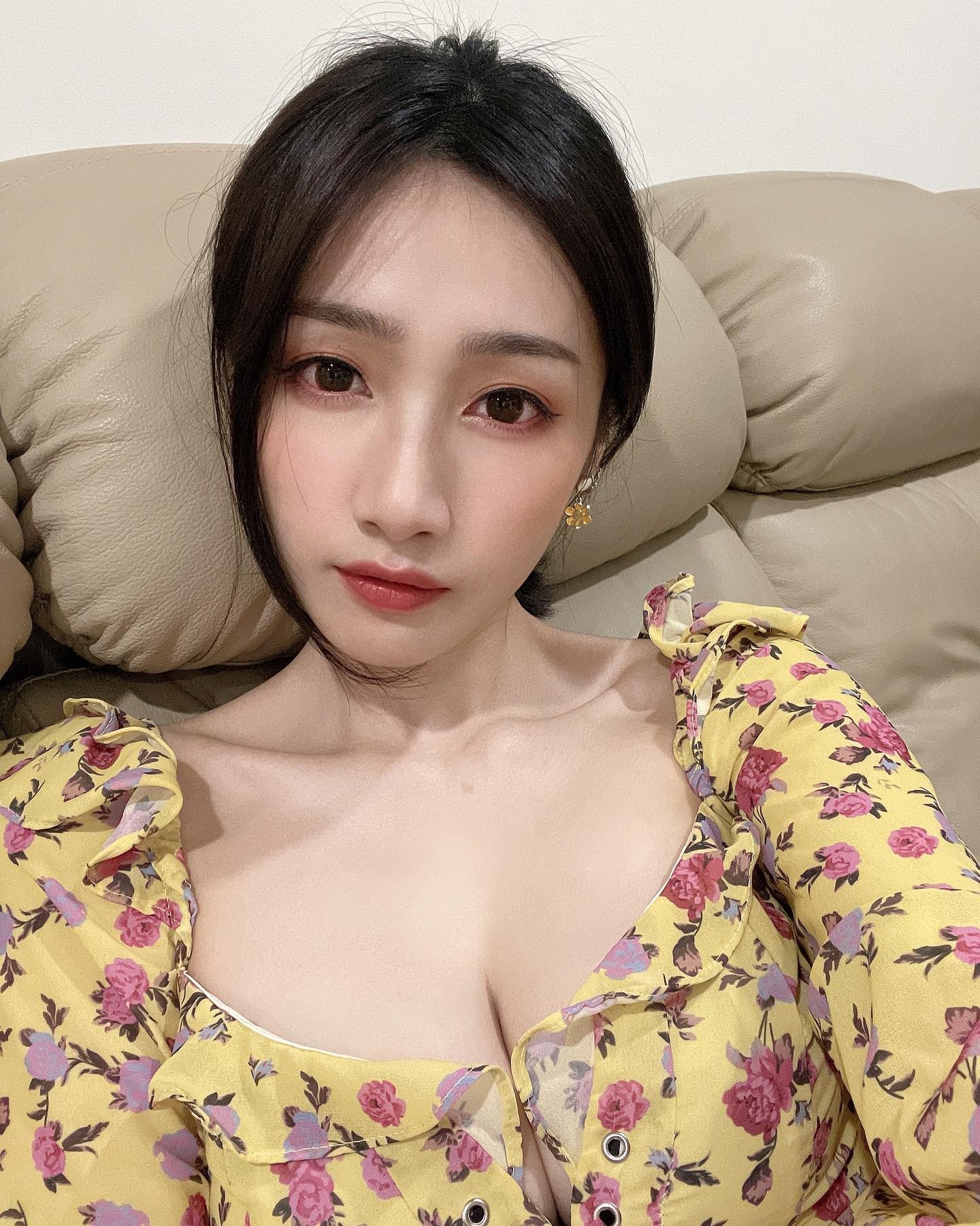 究極性感姊姊「段璟樂」網友視神經要被挑斷了啊「蜜桃臀」弧度超完美！-第1章-图片3