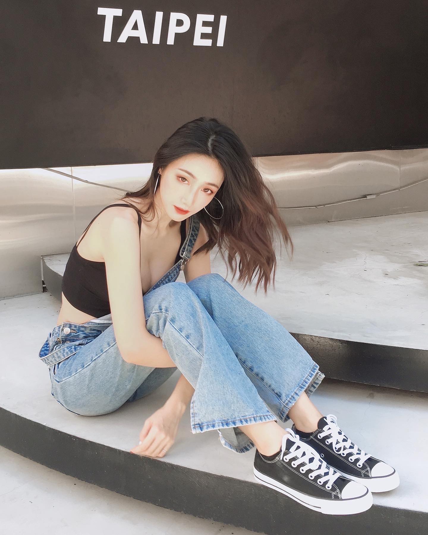 究極性感姊姊「段璟樂」網友視神經要被挑斷了啊「蜜桃臀」弧度超完美！-第1章-图片8