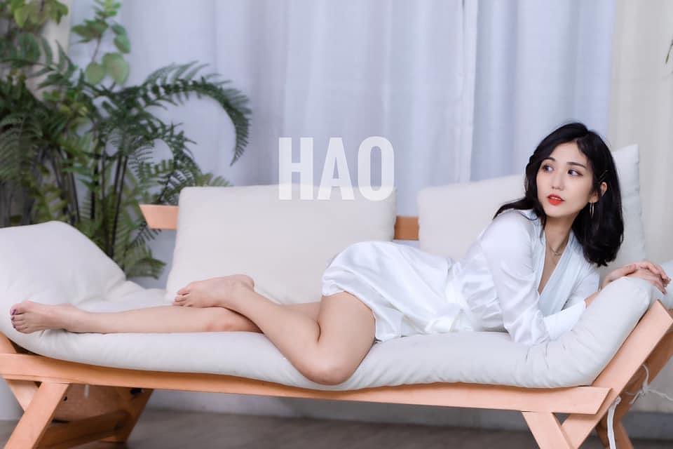 裸背正妹「綵冞」畫面「奶香四溢」快讓螢幕炸裂啦！連美腿都好誘人喔！-第1章-图片8