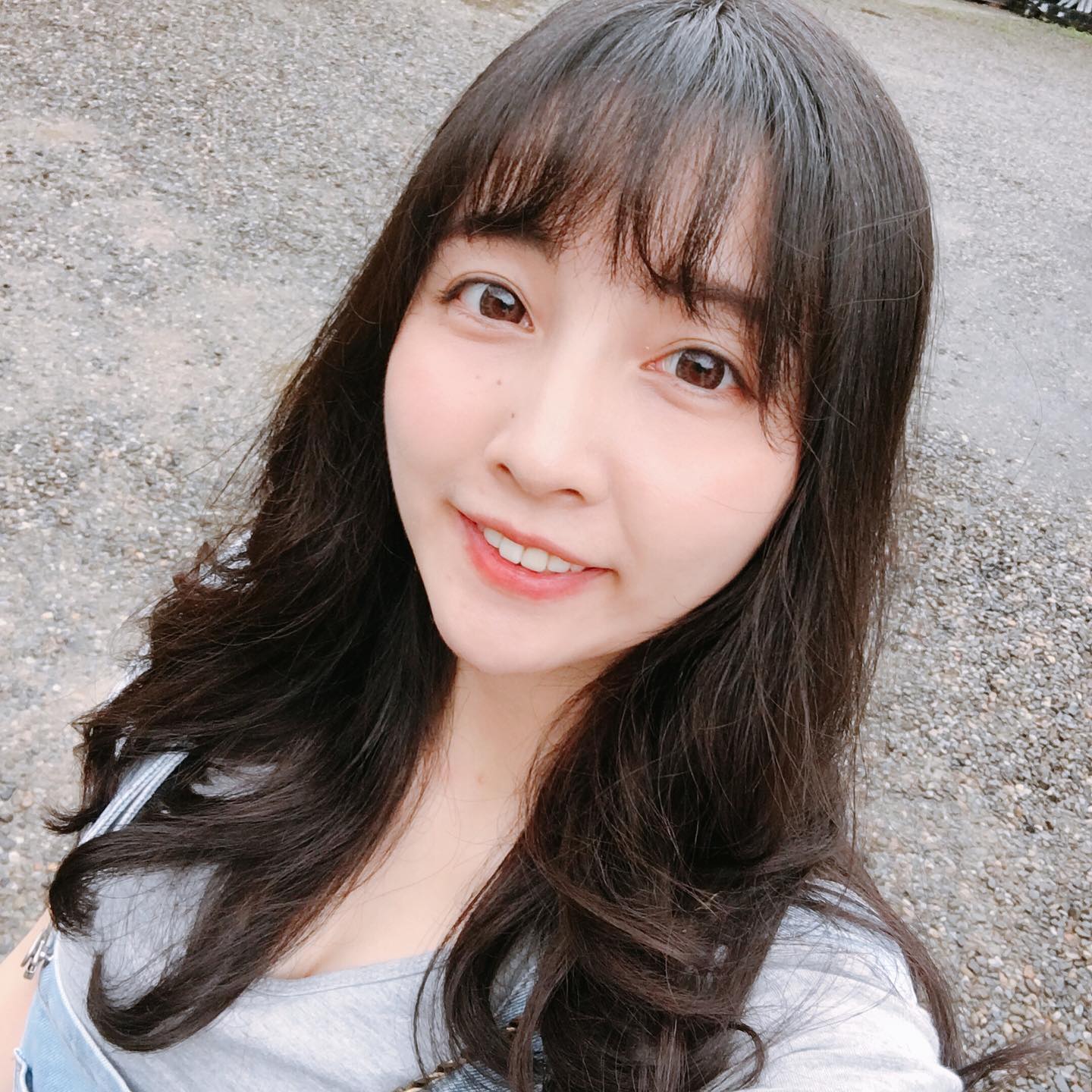 女神「姜姜」顏值讓人戀愛！「飽滿乳量」實在是極品！ 硬是塞滿畫面好擁擠-第1章-图片6